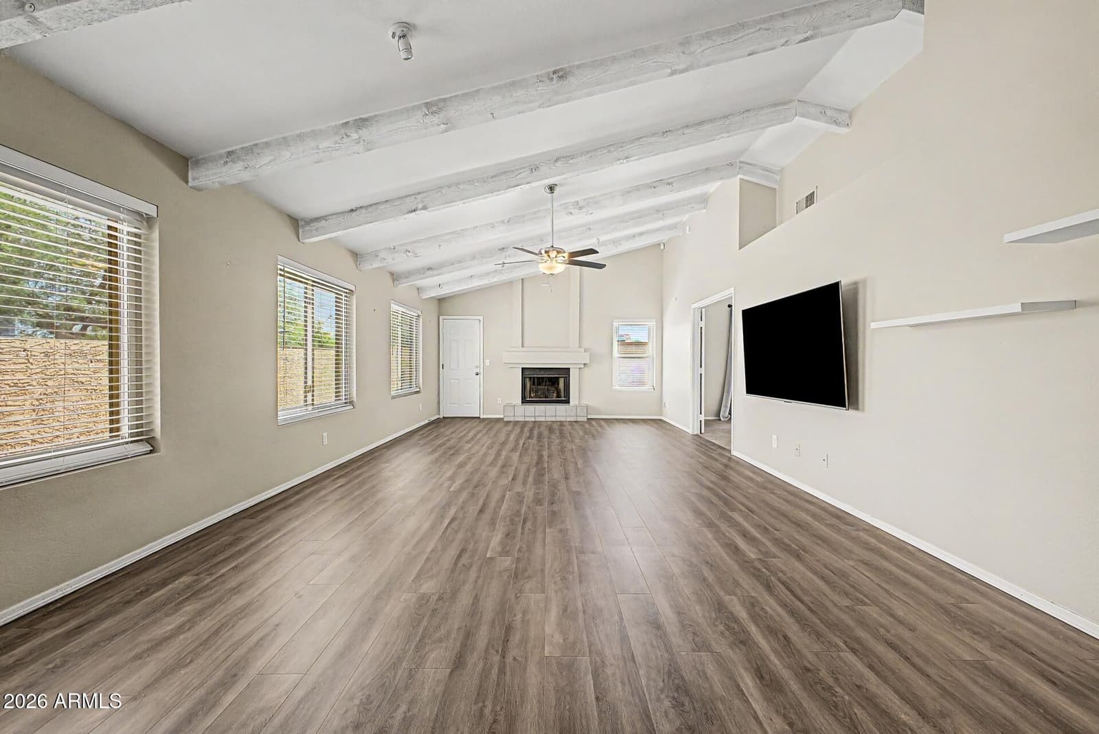 18625 N 15TH Place, Phoenix, AZ 85024 — photo 4 of 22