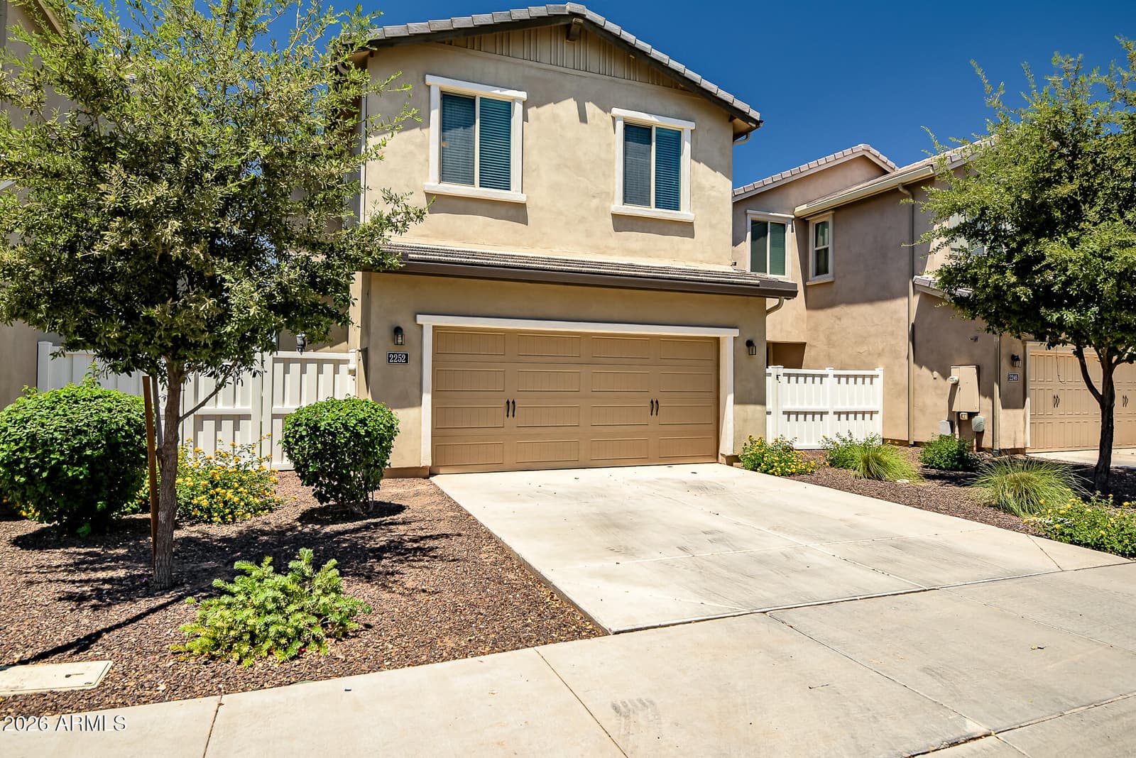 2252 S BASMATH Lane, Gilbert, AZ 85295 — photo 6 of 36