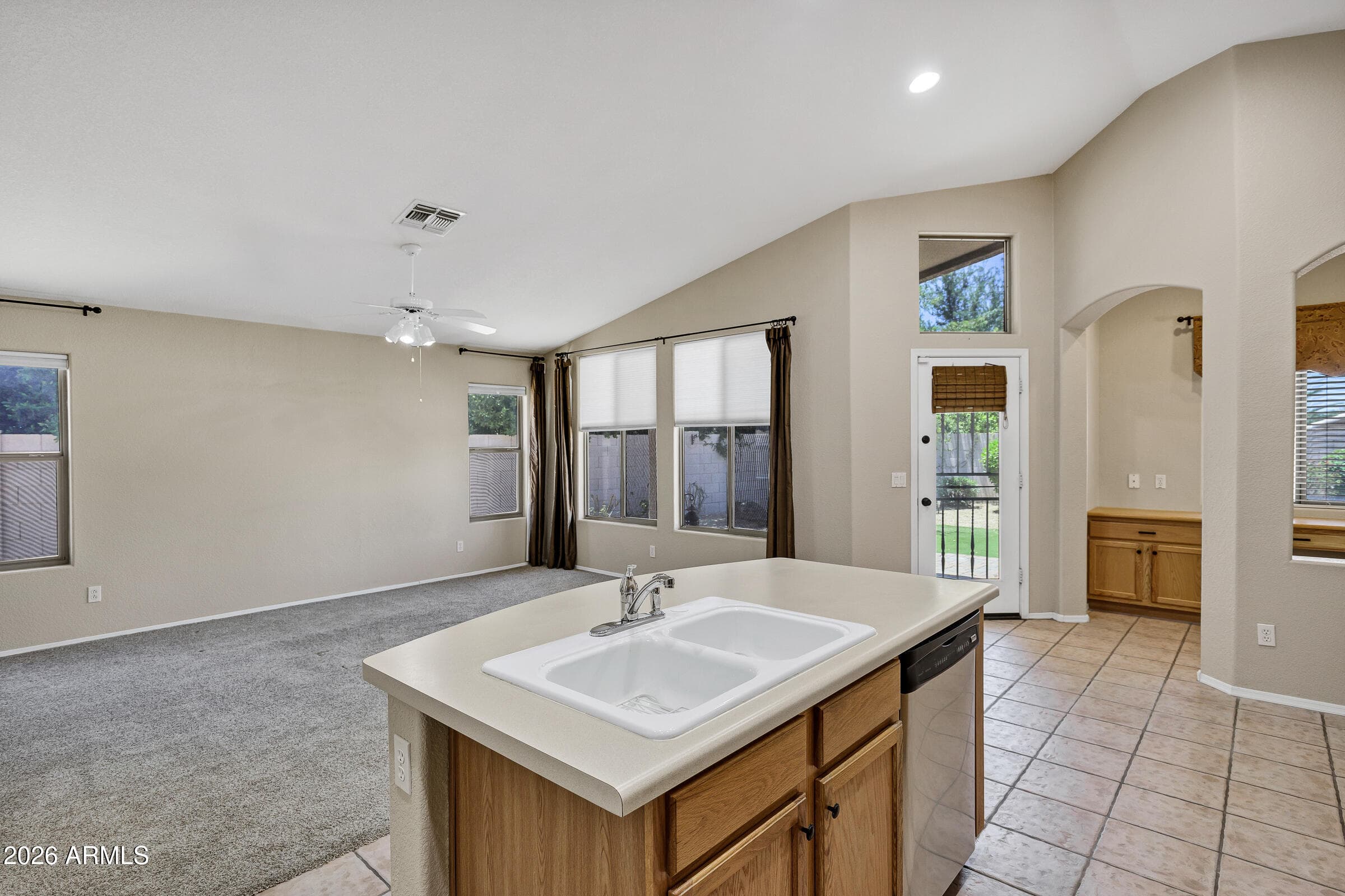2116 S JOPLIN, Mesa, AZ 85209 — photo 12 of 34