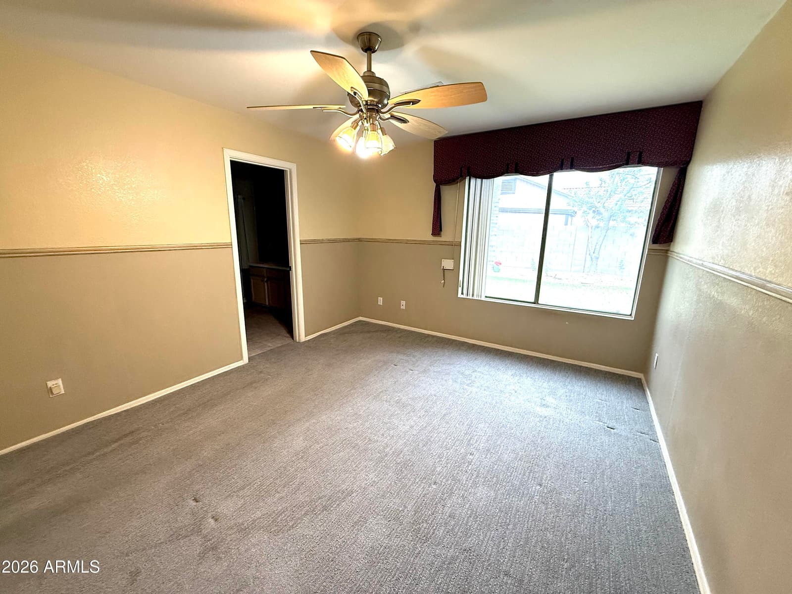 10781 W ROBIN Lane W, Peoria, AZ 85373 — photo 12 of 20