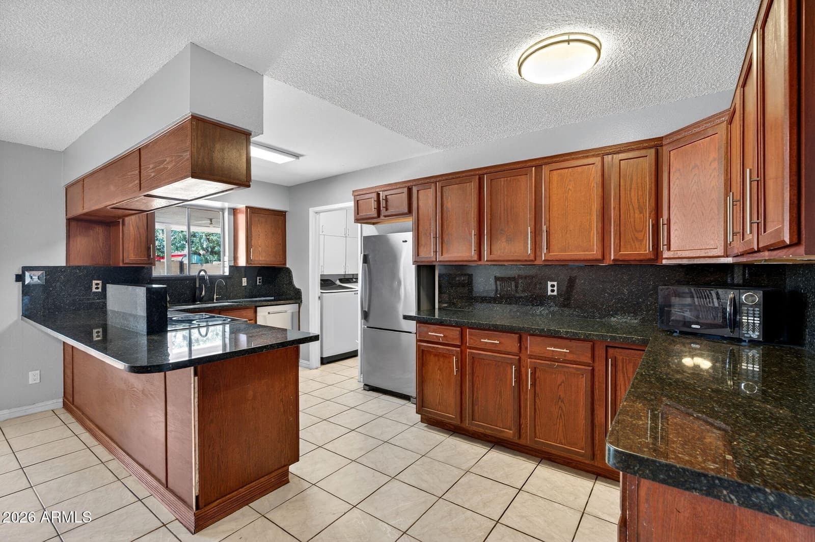 6426 W LAMAR Road, Glendale, AZ 85301 — photo 6 of 38