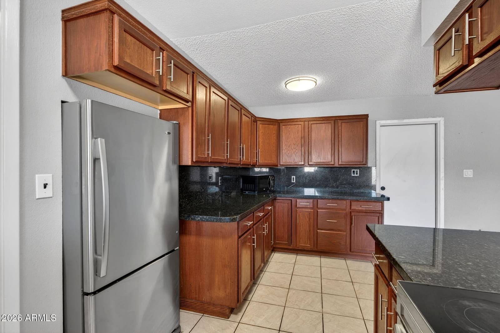 6426 W LAMAR Road, Glendale, AZ 85301 — photo 9 of 38