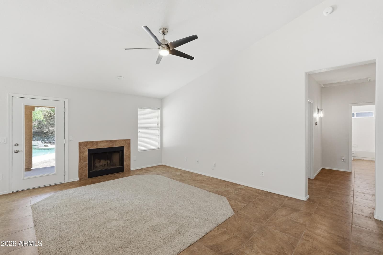 908 E VERBENA Drive, Phoenix, AZ 85048 — photo 4 of 18