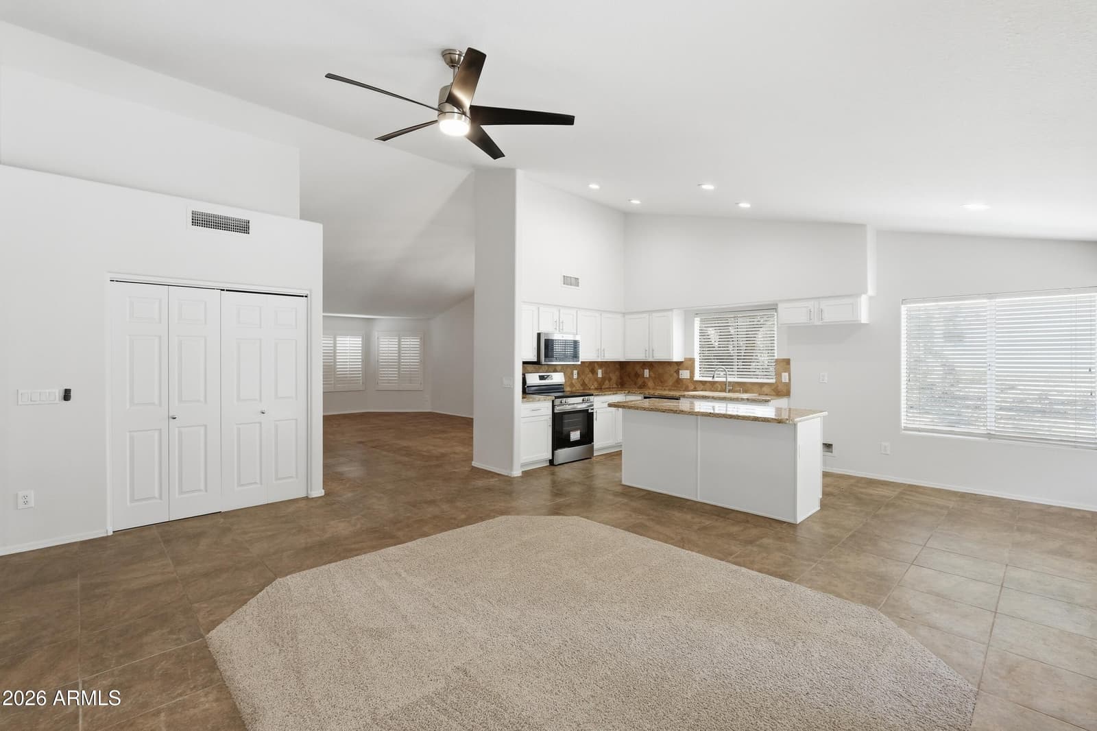 908 E VERBENA Drive, Phoenix, AZ 85048 — photo 5 of 18