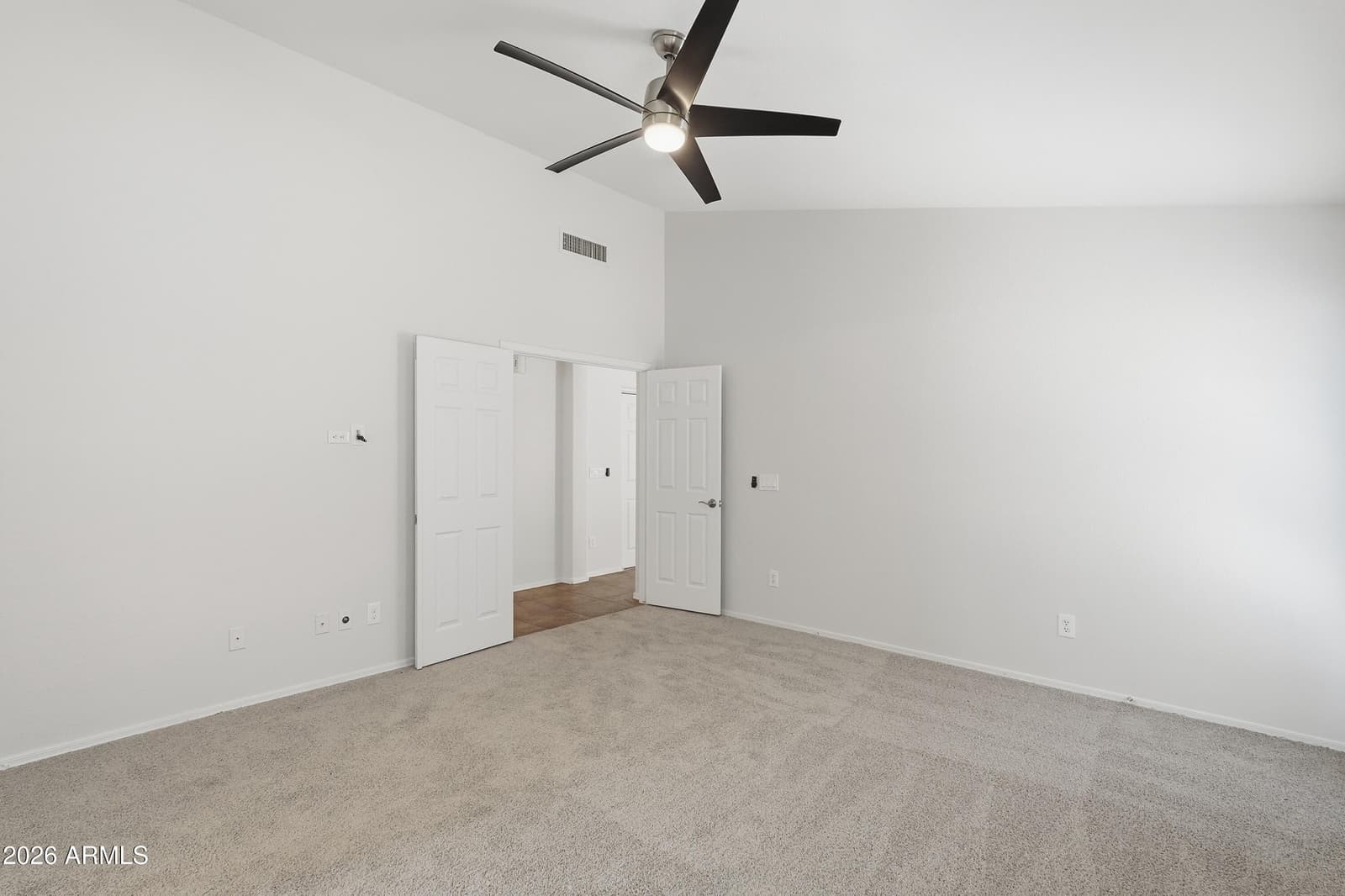 908 E VERBENA Drive, Phoenix, AZ 85048 — photo 9 of 18
