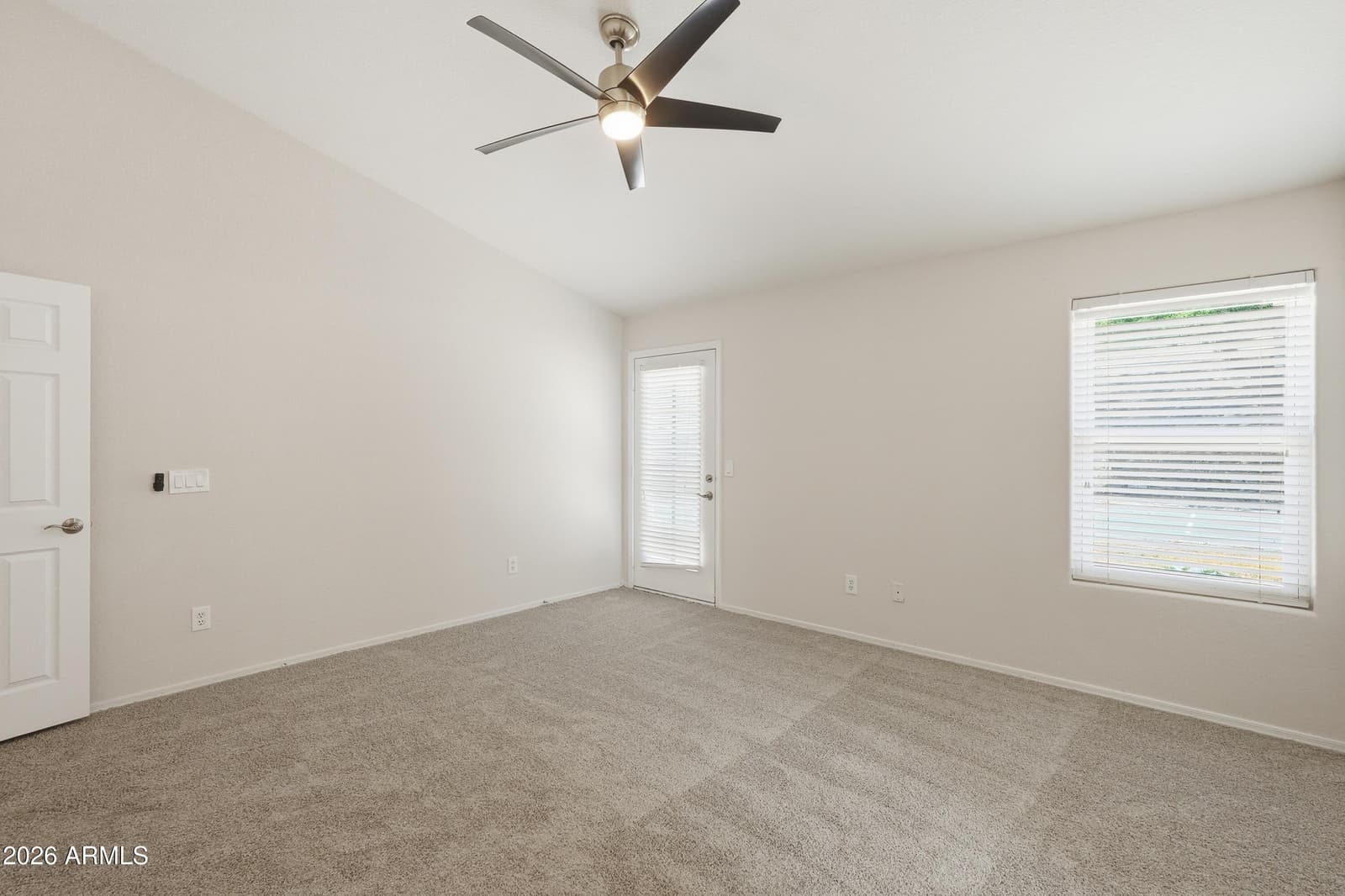 908 E VERBENA Drive, Phoenix, AZ 85048 — photo 10 of 18