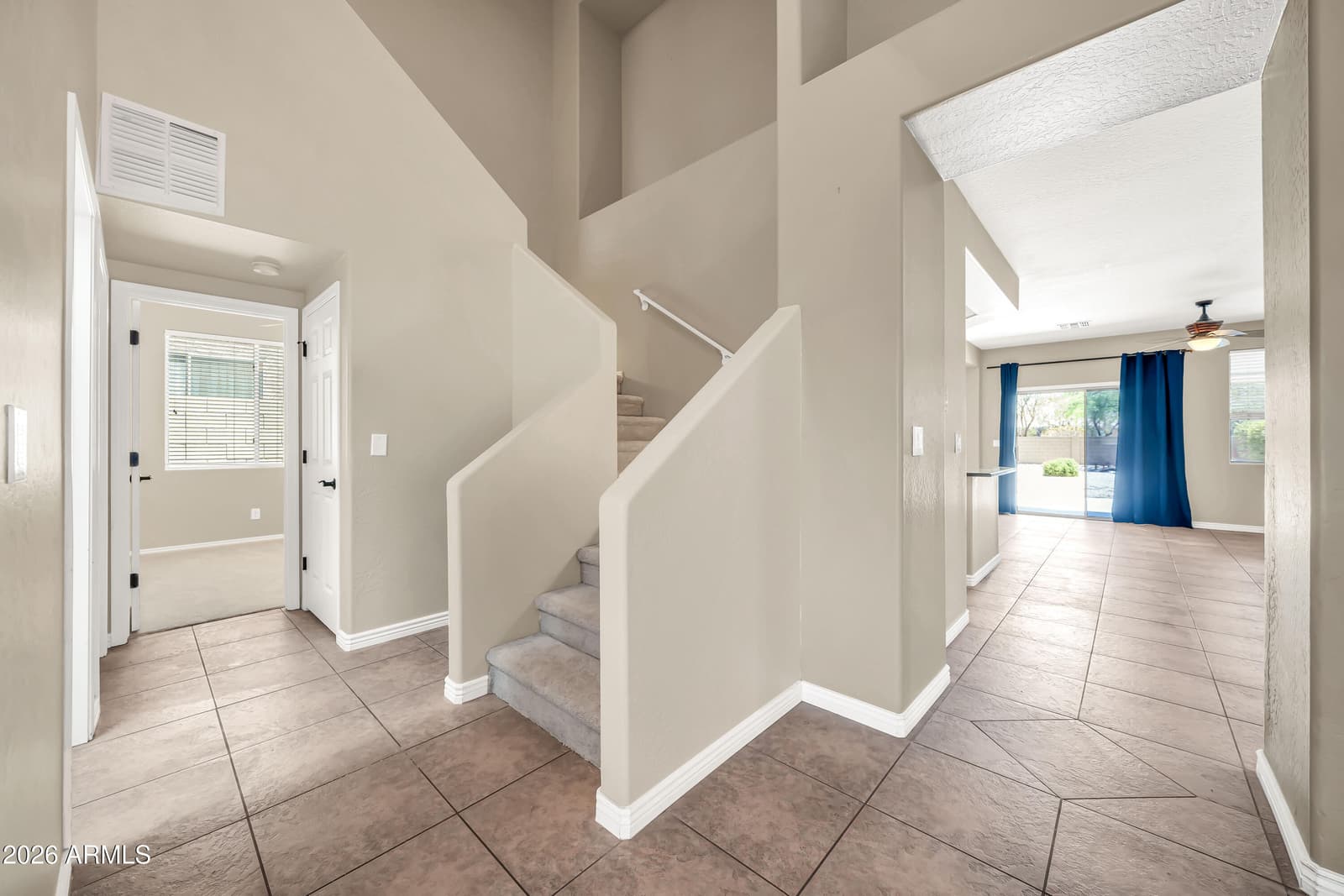 39517 N HILLERMAN Way, Phoenix, AZ 85086 — photo 13 of 48