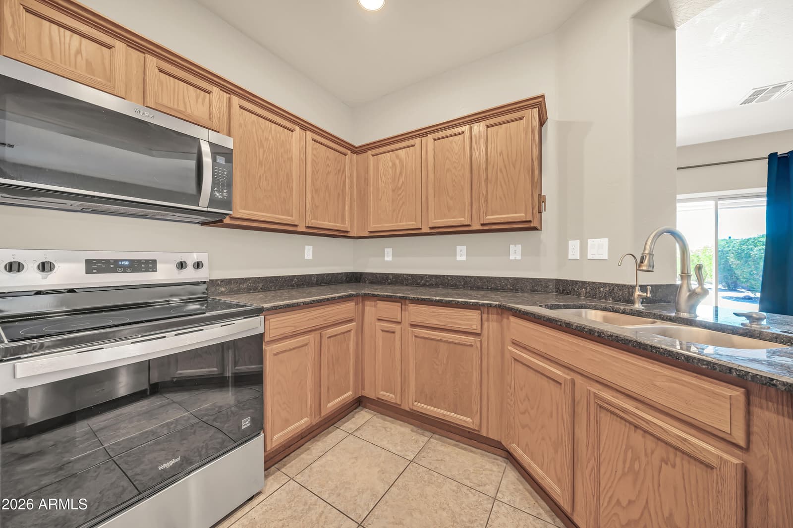 39517 N HILLERMAN Way, Phoenix, AZ 85086 — photo 17 of 48