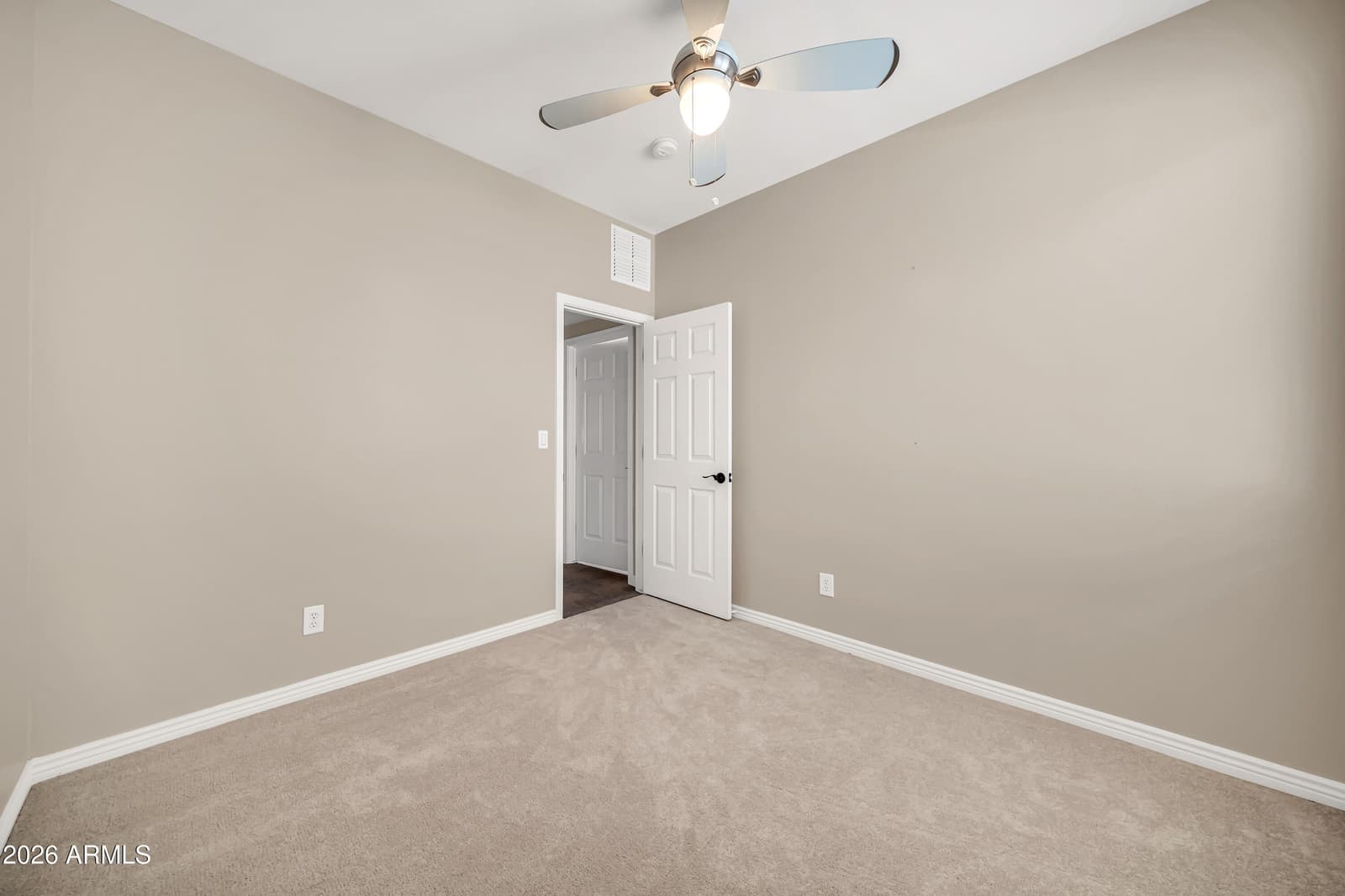 39517 N HILLERMAN Way, Phoenix, AZ 85086 — photo 35 of 48