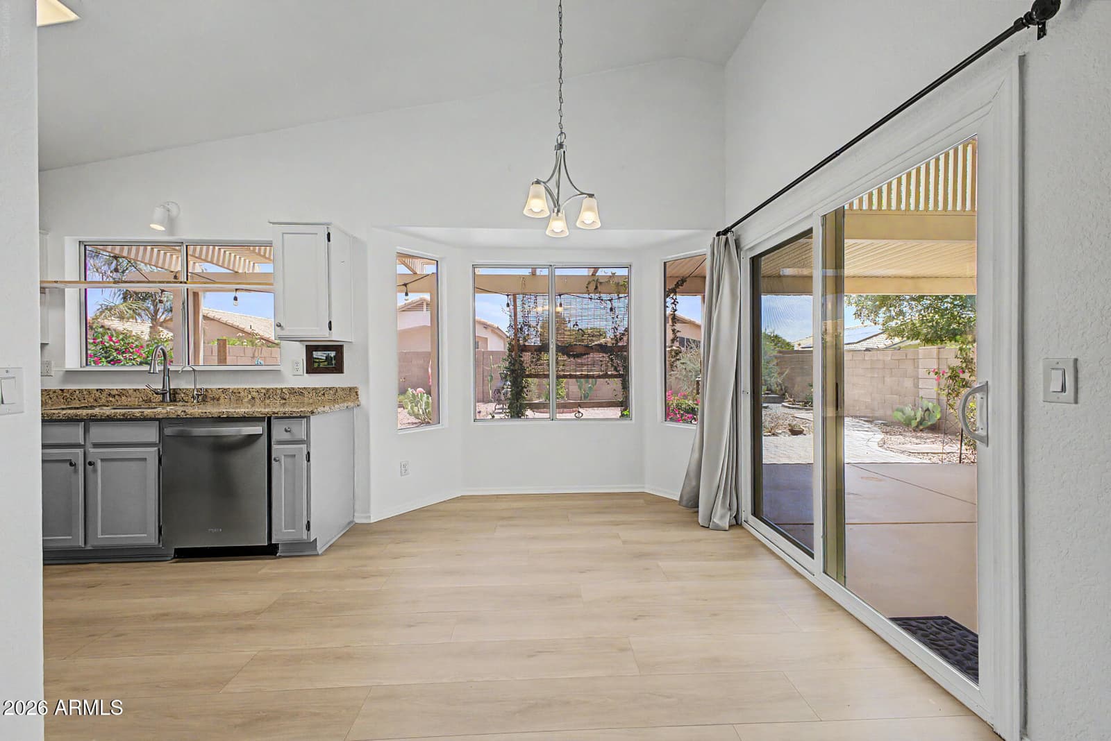 10851 W BEAUBIEN Drive, Peoria, AZ 85373 — photo 7 of 32