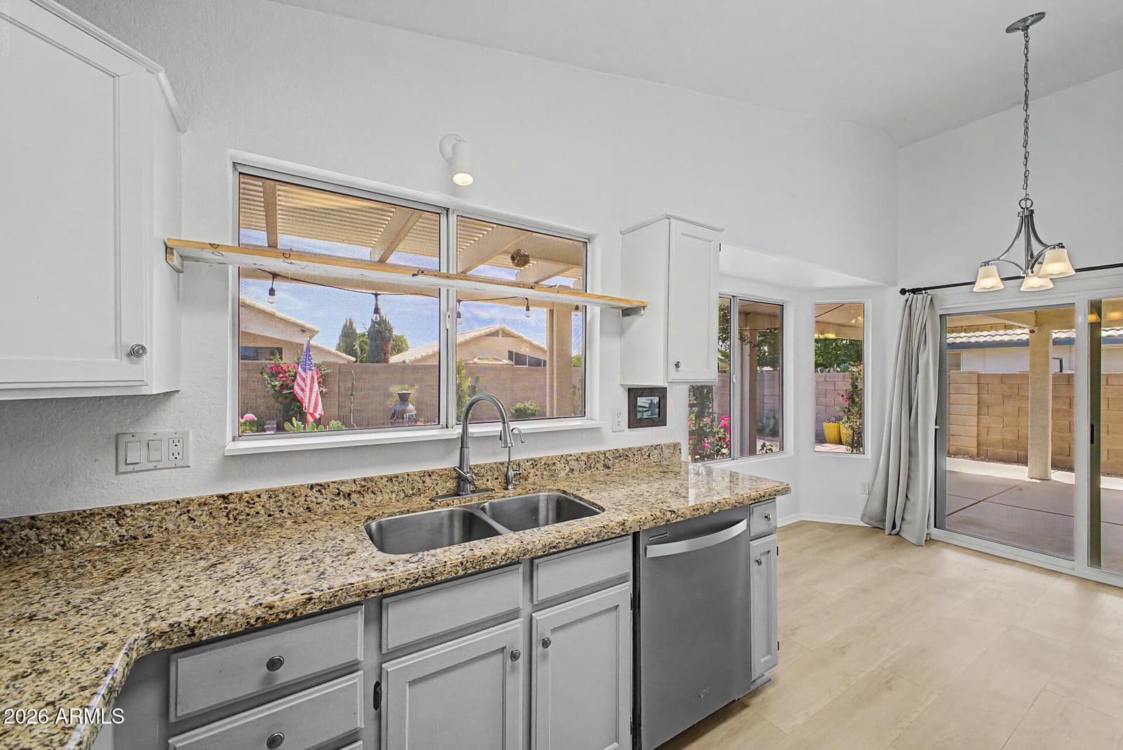 10851 W BEAUBIEN Drive, Peoria, AZ 85373 — photo 12 of 32