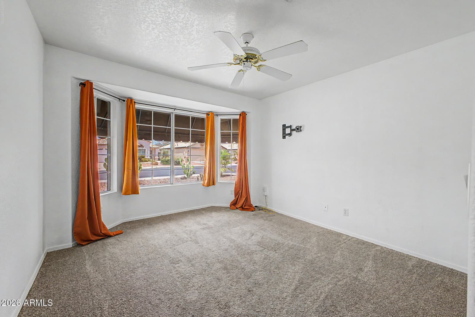 10851 W BEAUBIEN Drive, Peoria, AZ 85373 — photo 13 of 32