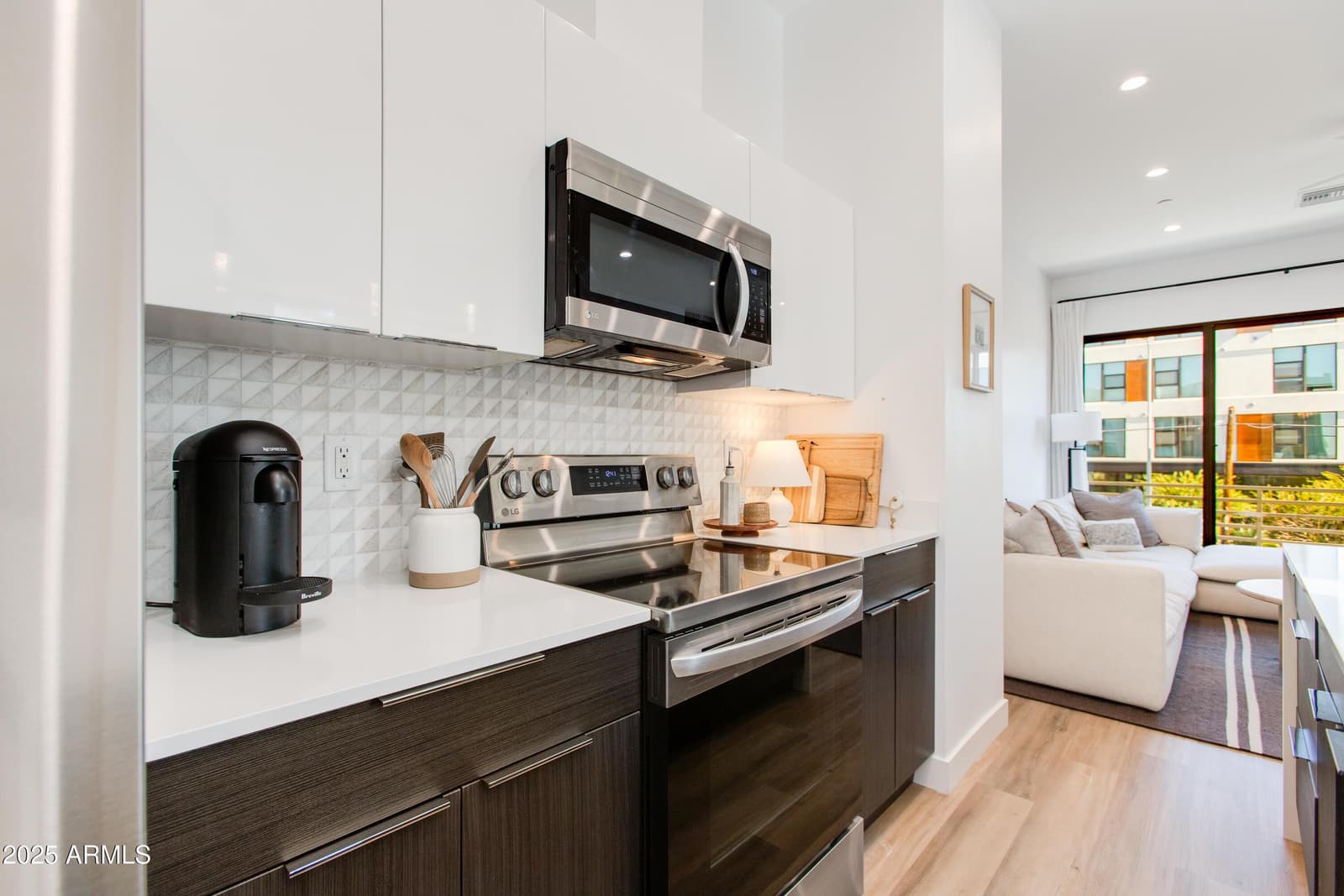 4220 N 32nd Street Unit 37, Phoenix, AZ 85018 — photo 5 of 19