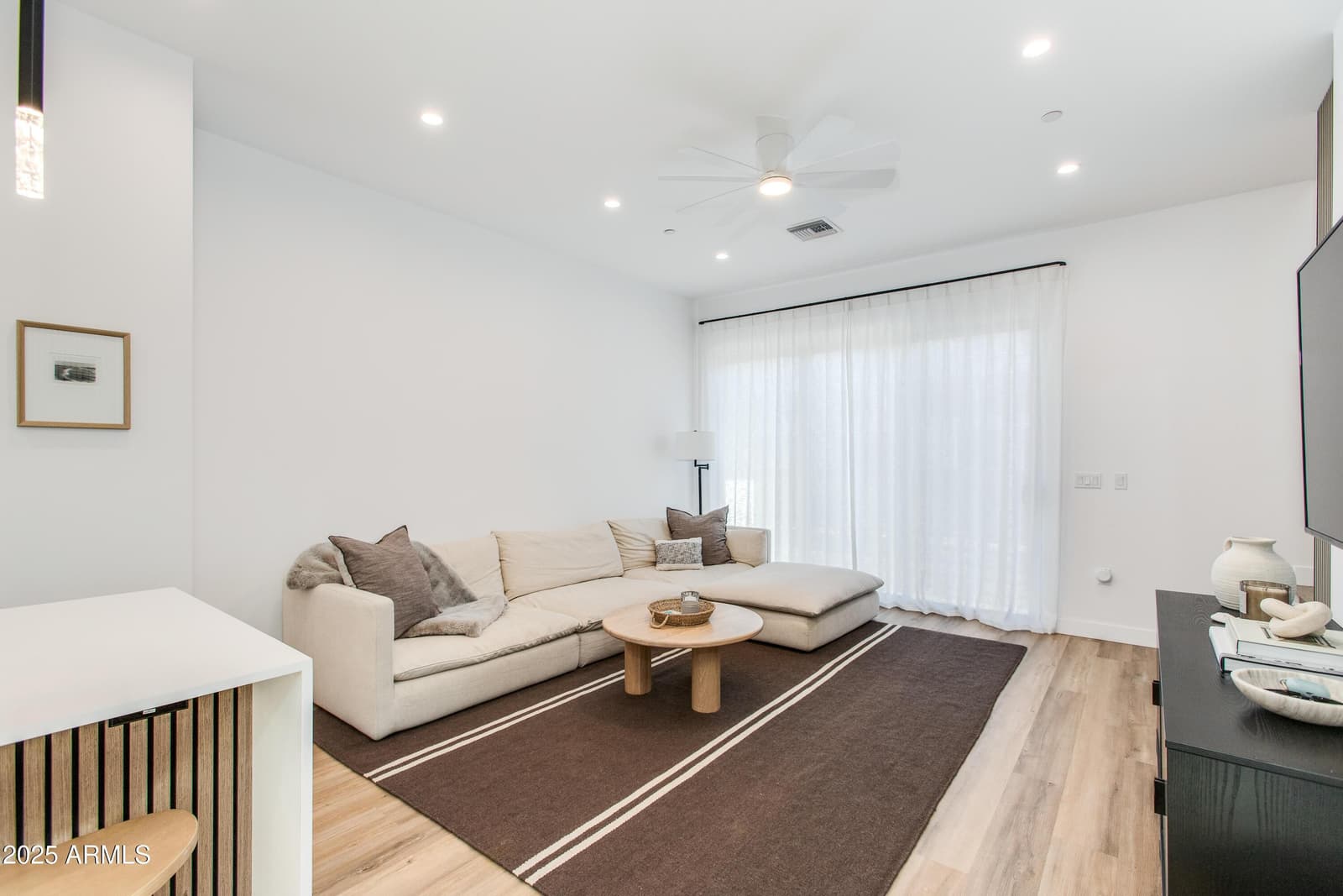 4220 N 32nd Street Unit 37, Phoenix, AZ 85018 — photo 6 of 19