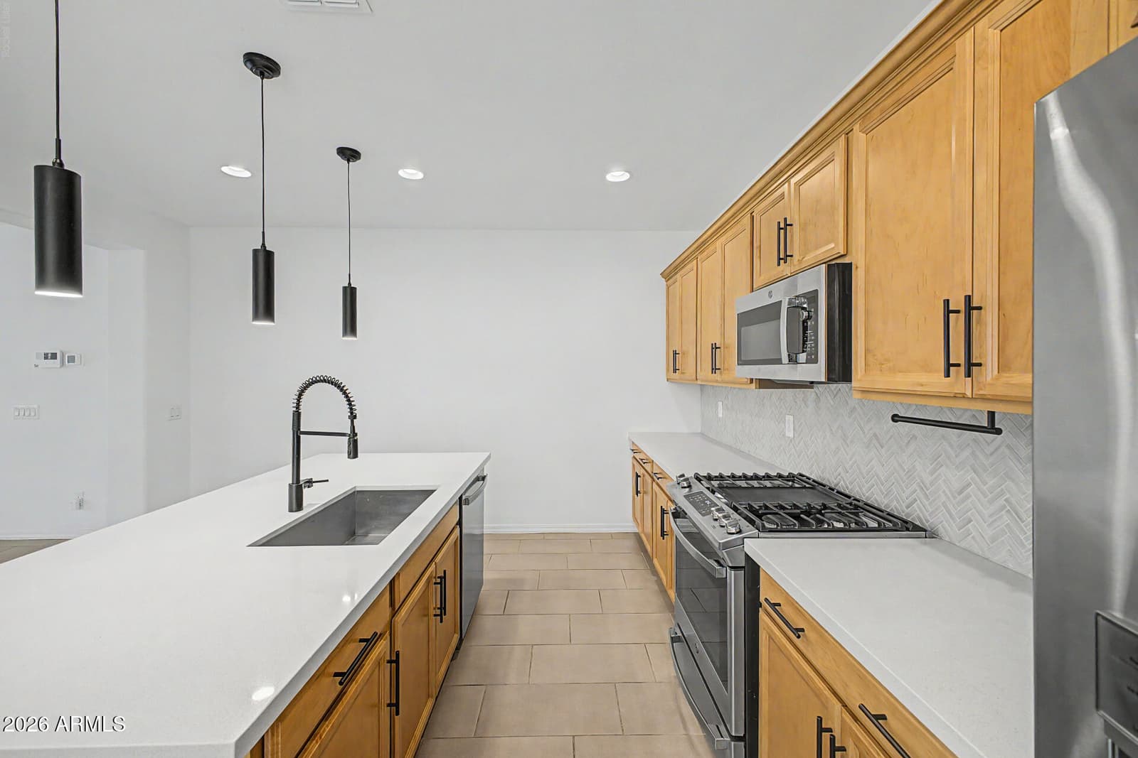 3767 N 100th Drive, Avondale, AZ 85392 — photo 10 of 41
