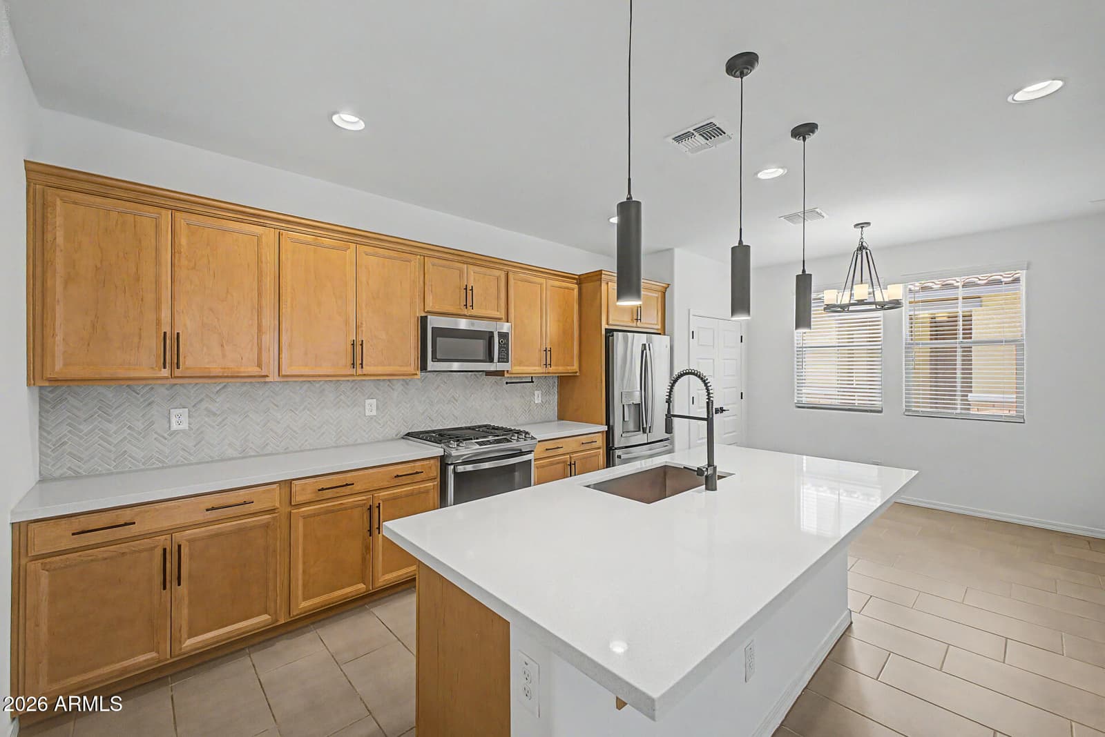 3767 N 100th Drive, Avondale, AZ 85392 — photo 12 of 41