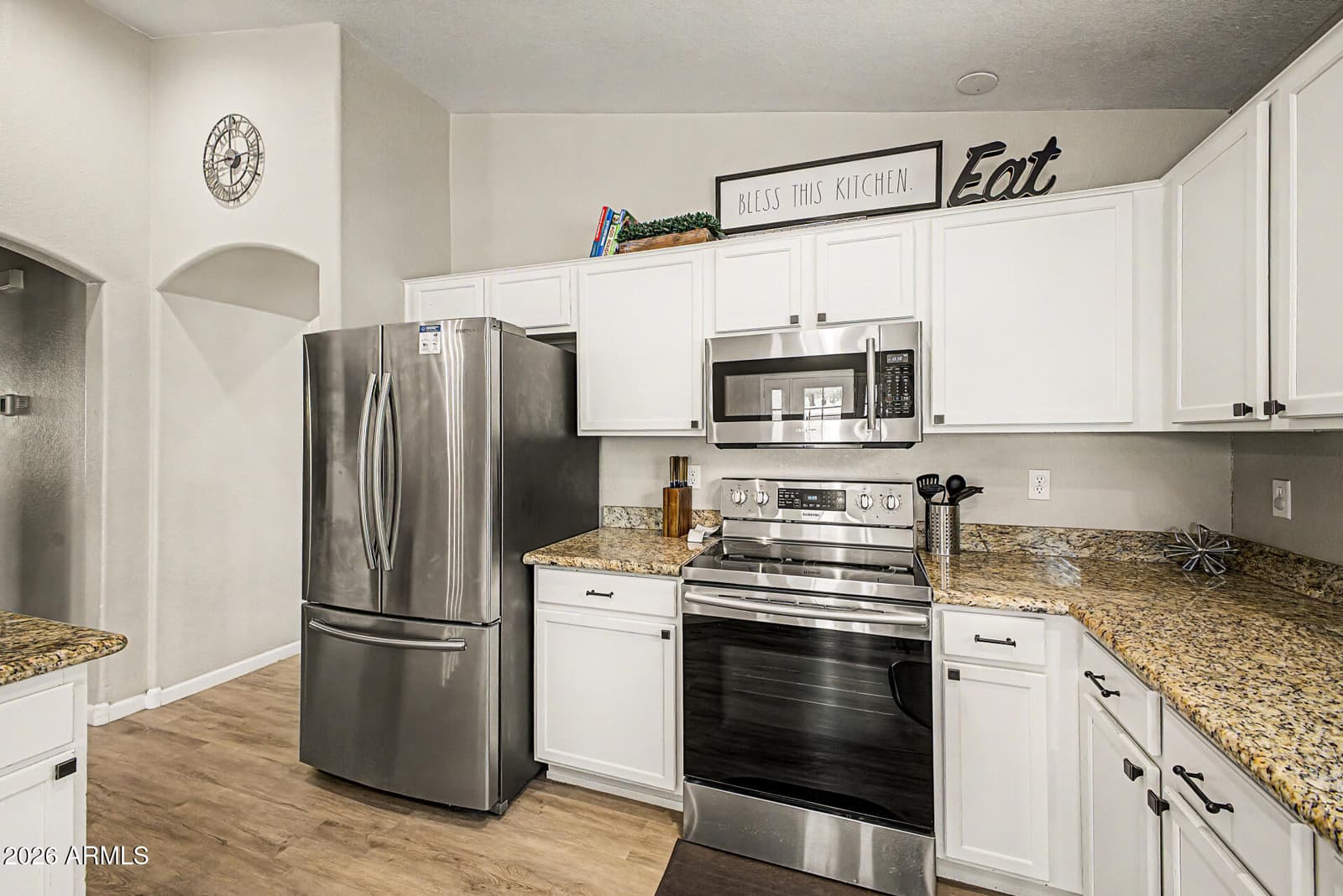 1352 S PORTLAND Avenue, Gilbert, AZ 85296 — photo 11 of 33