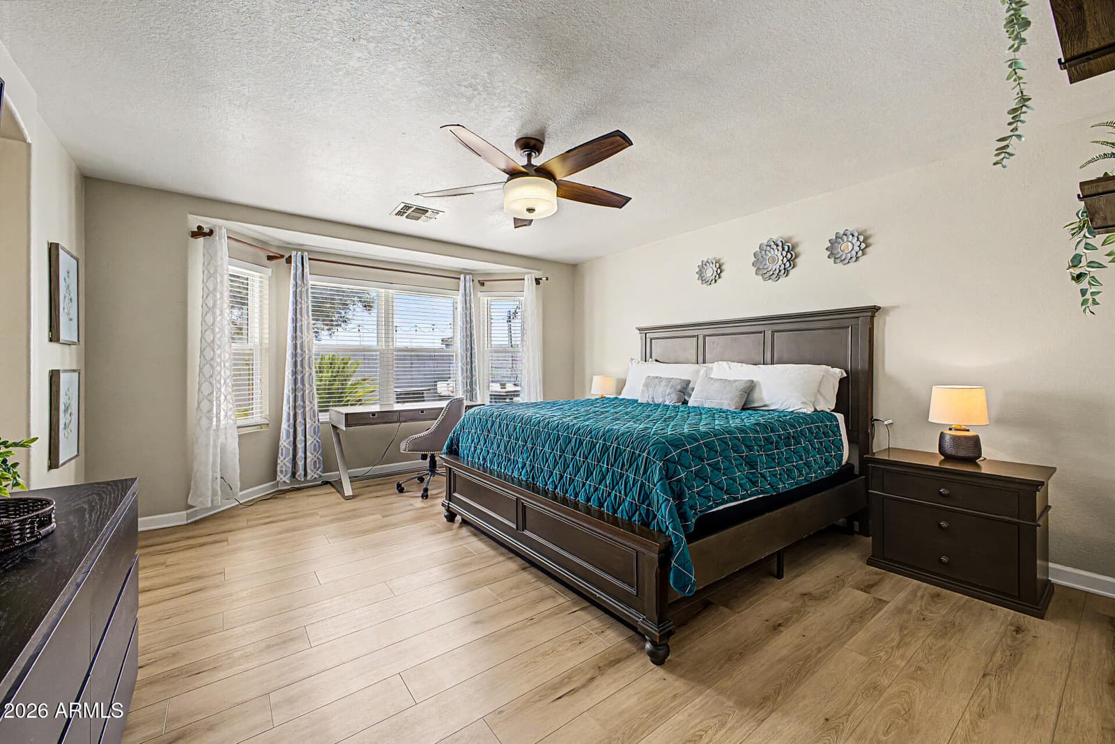 1352 S PORTLAND Avenue, Gilbert, AZ 85296 — photo 15 of 33