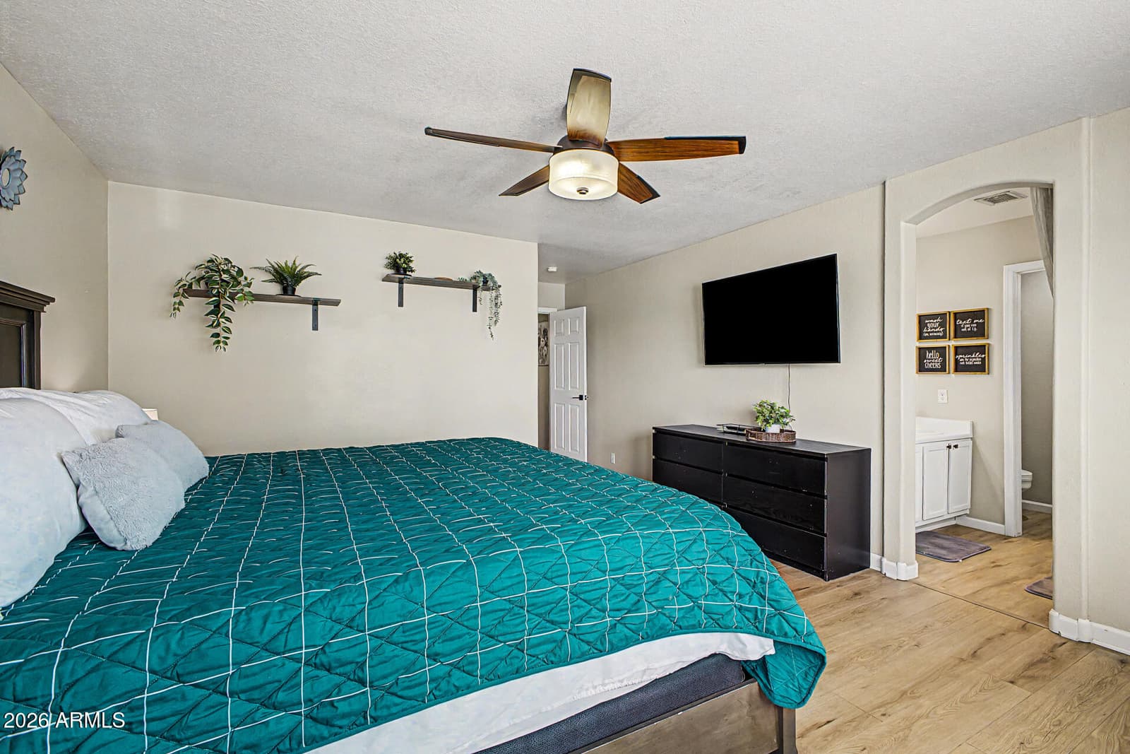 1352 S PORTLAND Avenue, Gilbert, AZ 85296 — photo 16 of 33