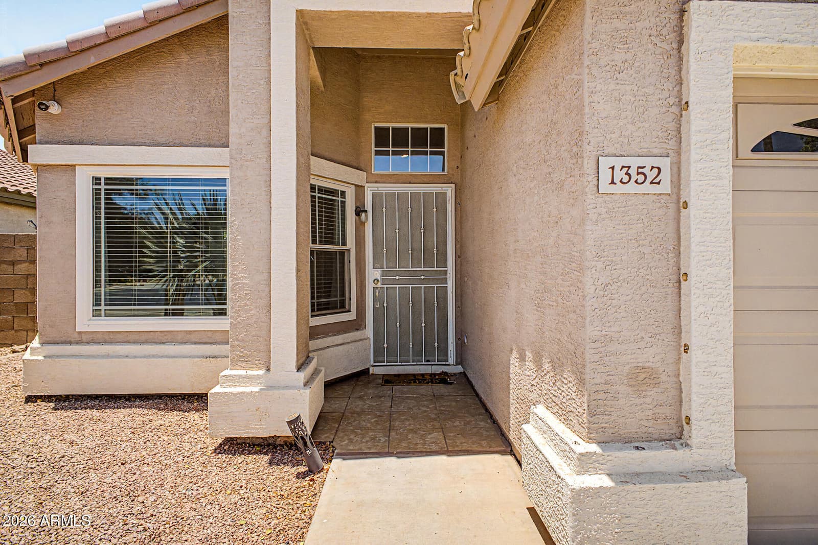 1352 S PORTLAND Avenue, Gilbert, AZ 85296 — photo 2 of 33