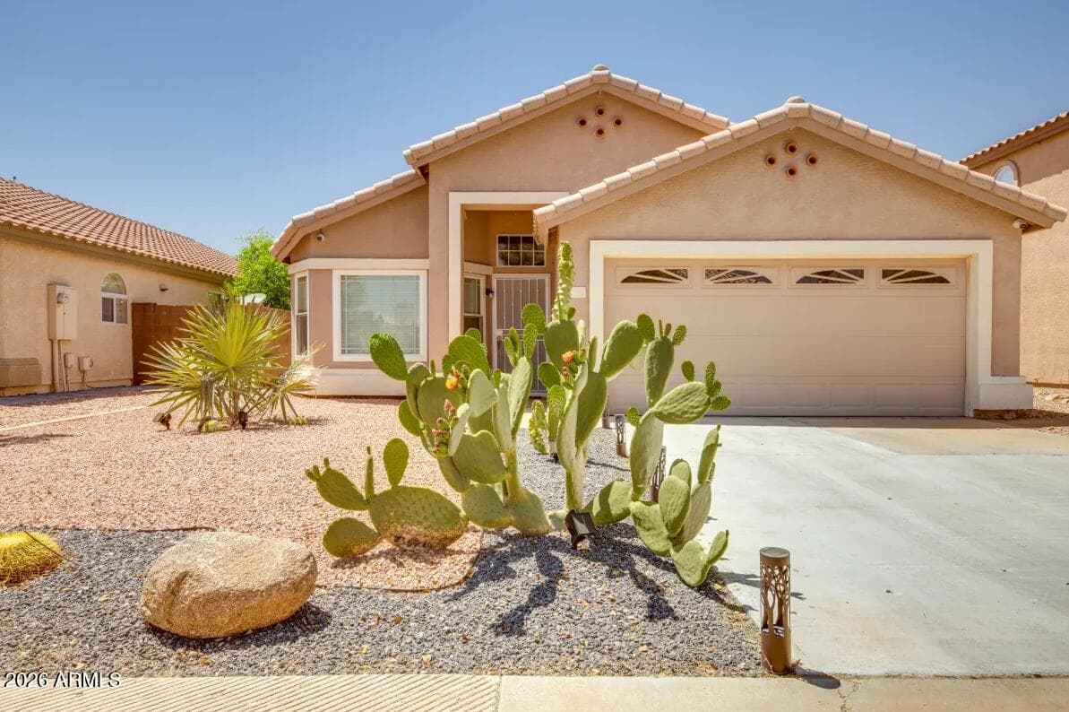 1352 S PORTLAND Avenue, Gilbert, AZ 85296 — photo 30 of 33