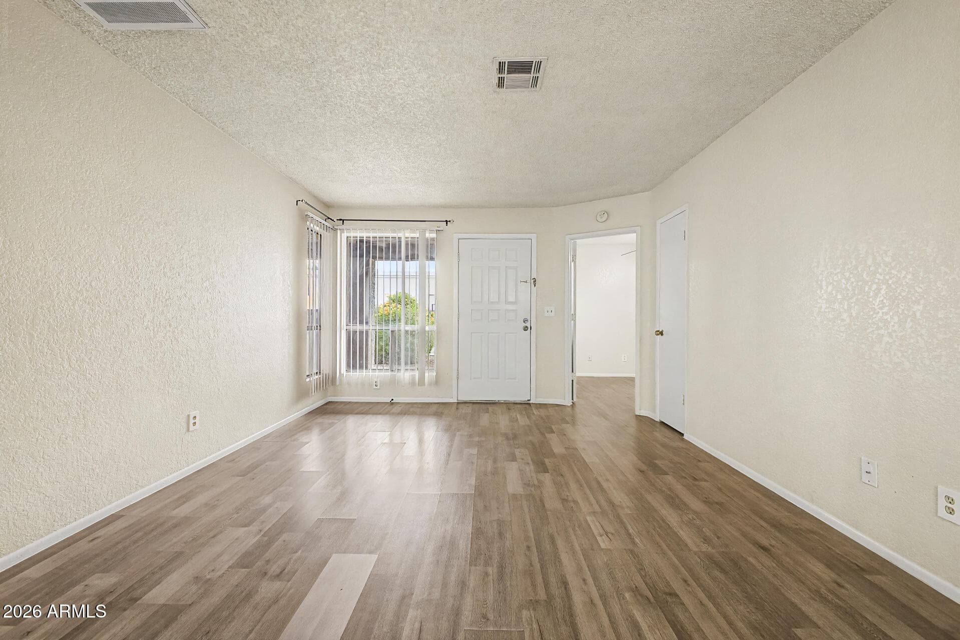 10807 W NORTHERN Avenue 131, Glendale, AZ 85307 — photo 6 of 45