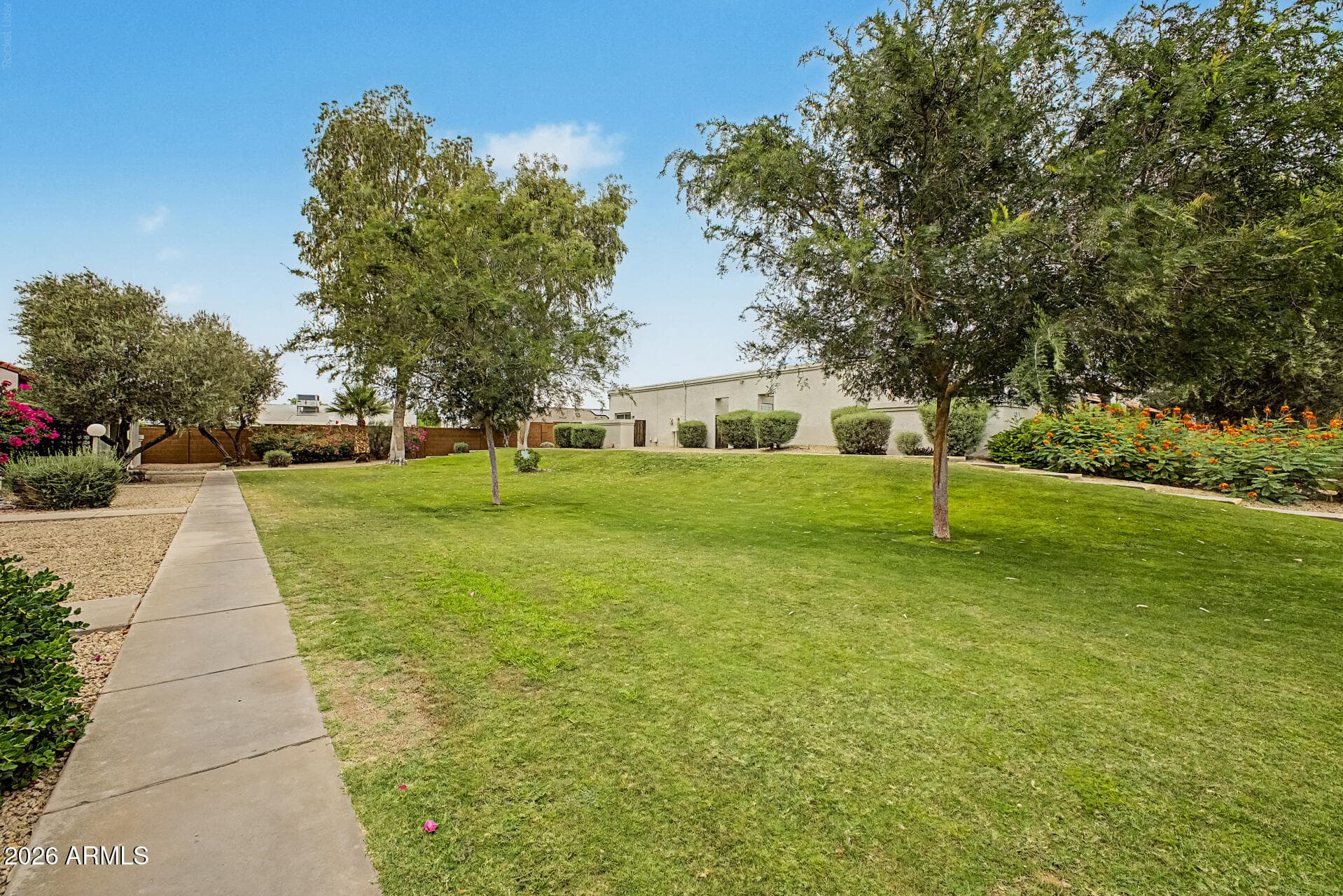10807 W NORTHERN Avenue 131, Glendale, AZ 85307 — photo 40 of 45