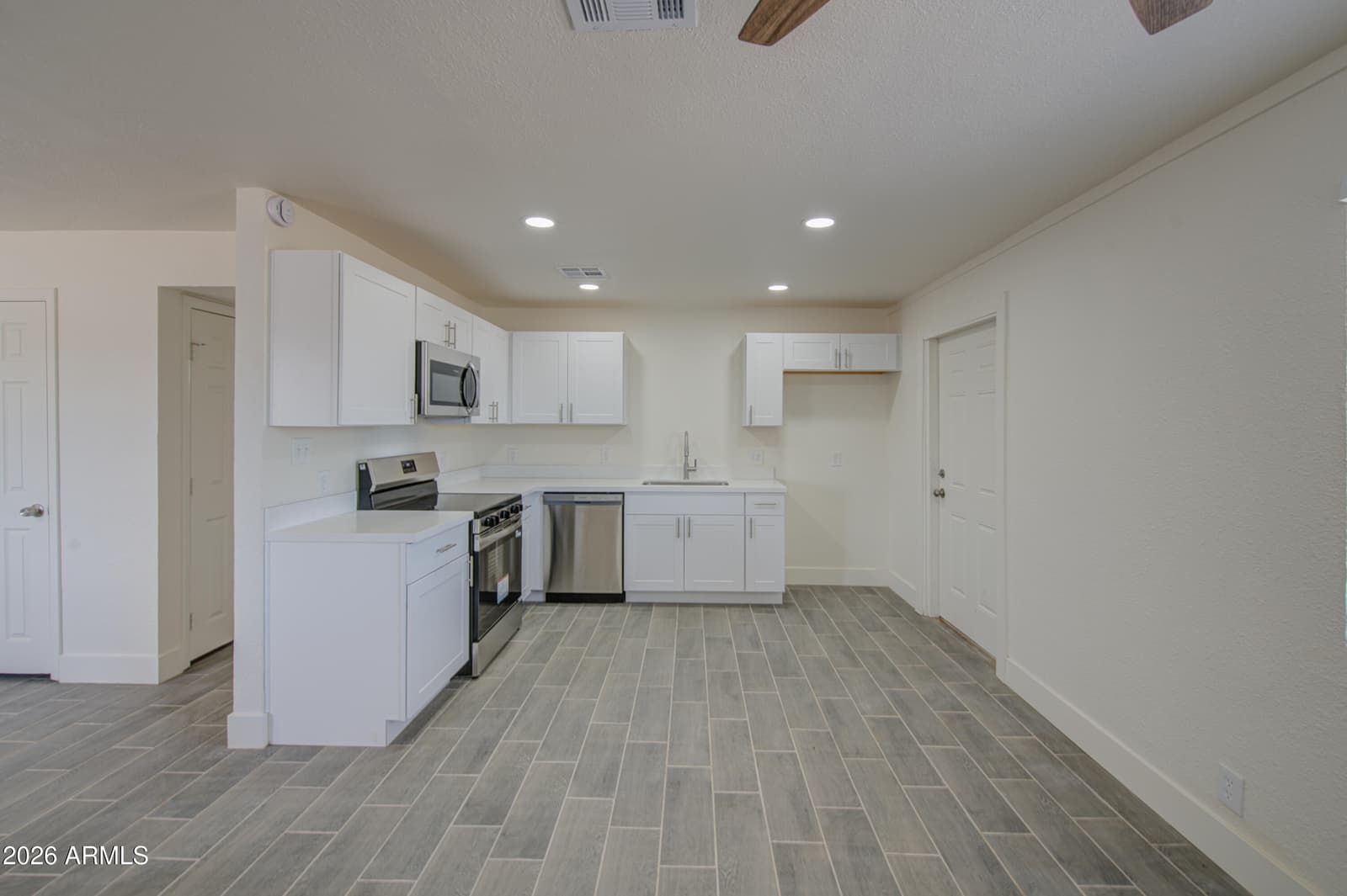 260 E CENTRAL Avenue, Coolidge, AZ 85128 — photo 11 of 30