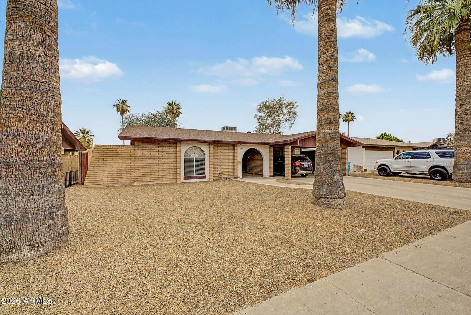 2021 W MYRTLE Avenue, Phoenix, AZ 85021 — photo 2 of 29