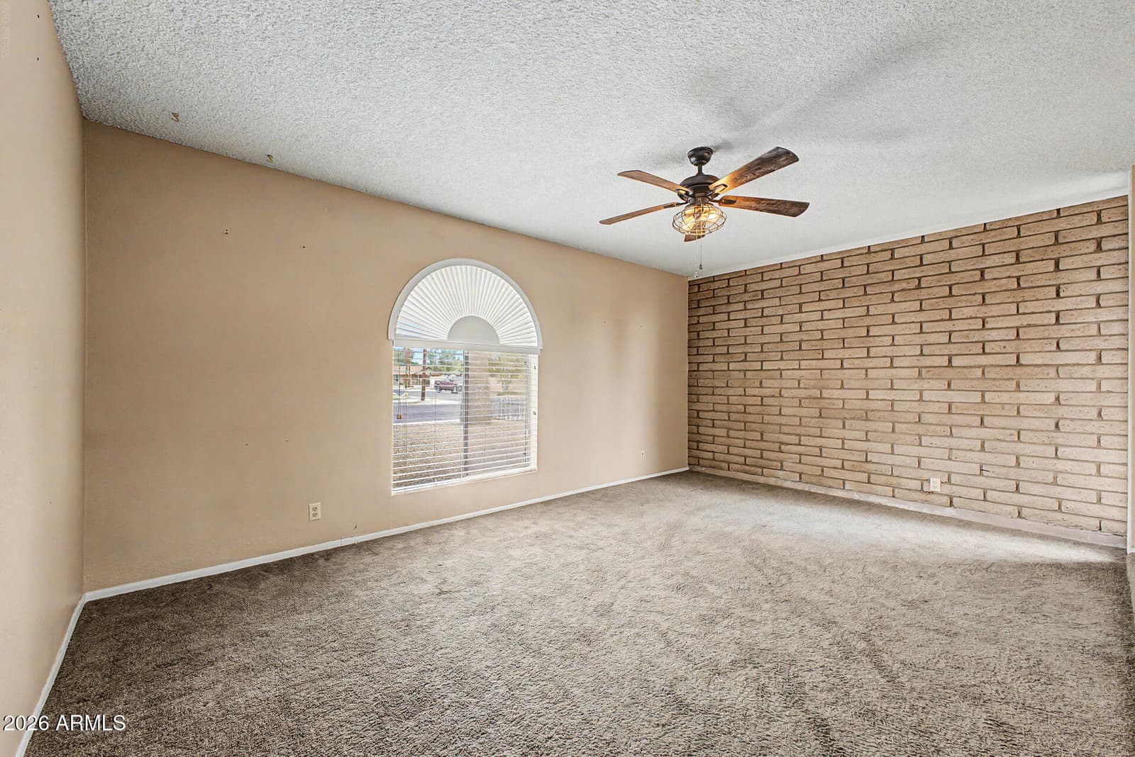 2021 W MYRTLE Avenue, Phoenix, AZ 85021 — photo 5 of 29