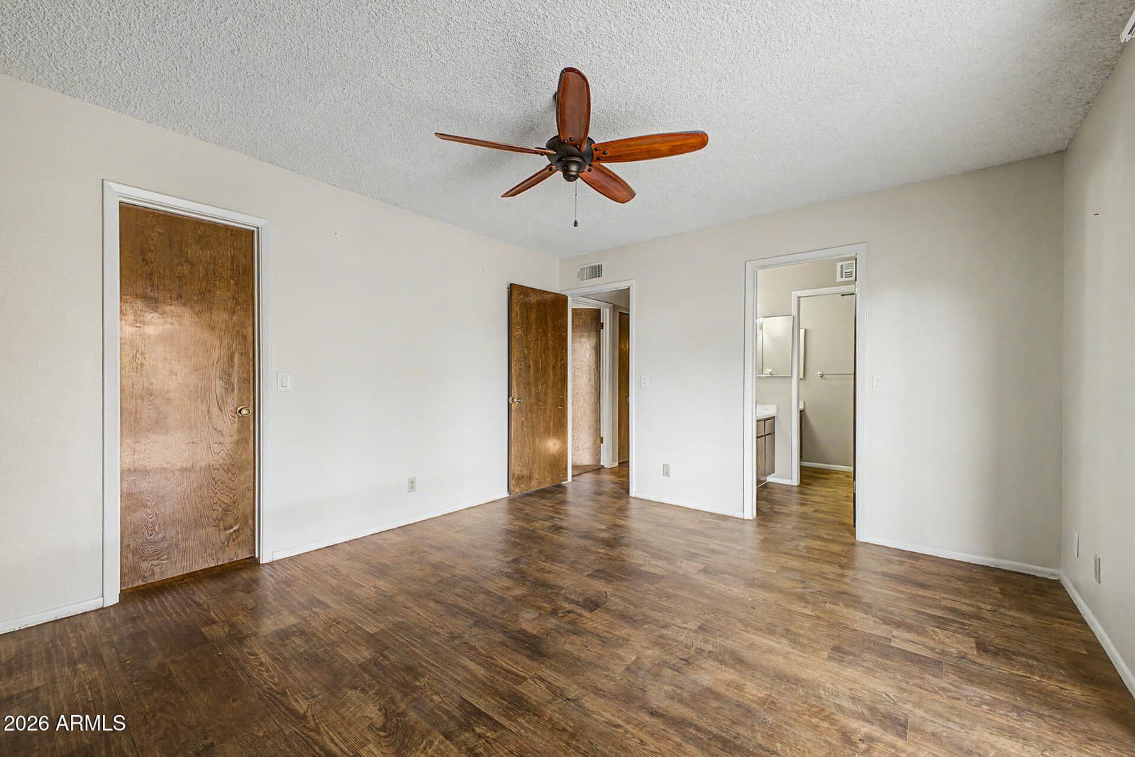 2021 W MYRTLE Avenue, Phoenix, AZ 85021 — photo 14 of 29