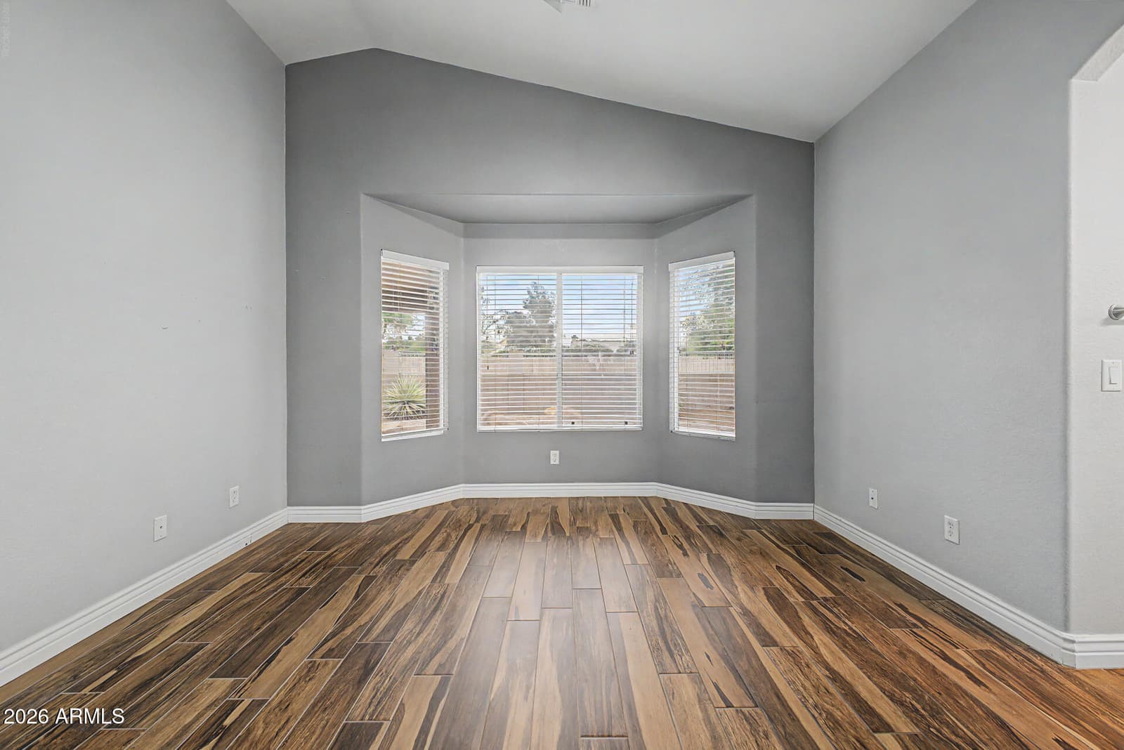 16036 N 11TH Avenue 1058, Phoenix, AZ 85023 — photo 37 of 57