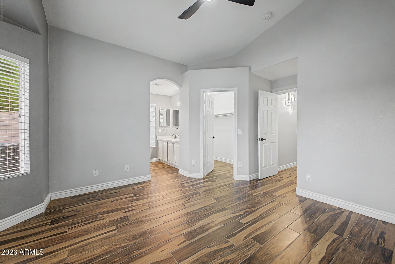 16036 N 11TH Avenue 1058, Phoenix, AZ 85023 — photo 38 of 57