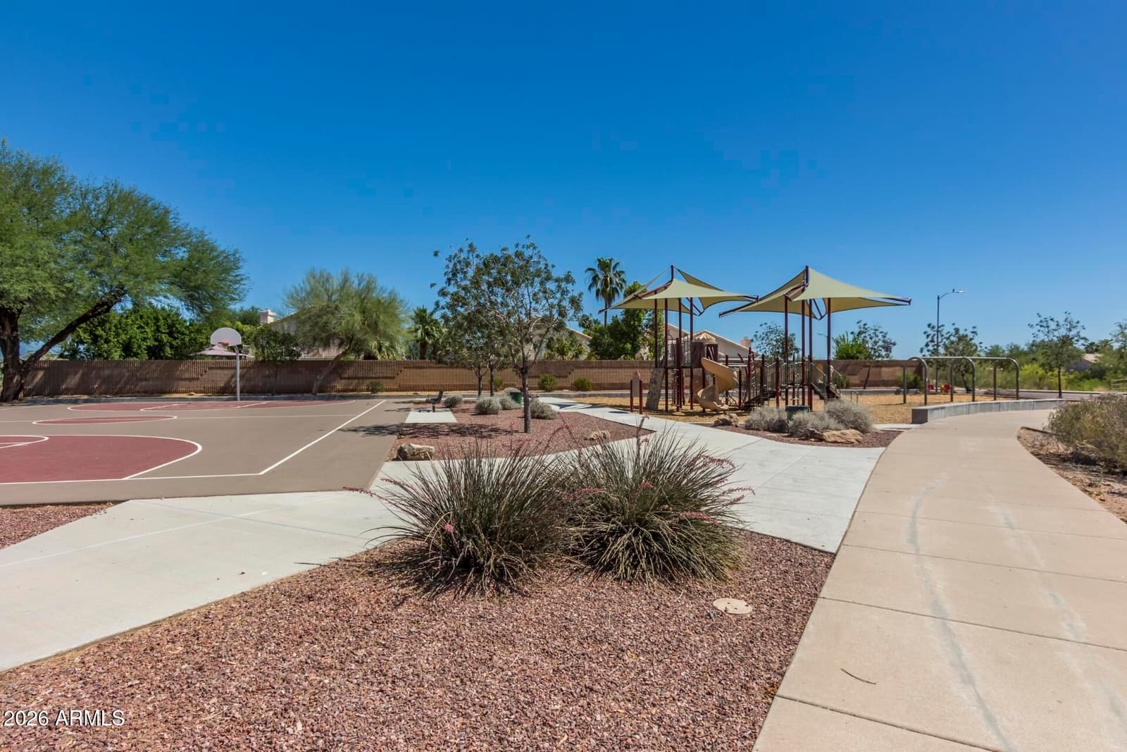 16036 N 11TH Avenue 1058, Phoenix, AZ 85023 — photo 17 of 57