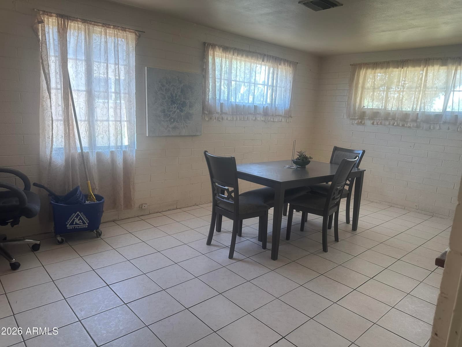 1419 N 28TH Place, Phoenix, AZ 85008 — photo 5 of 26