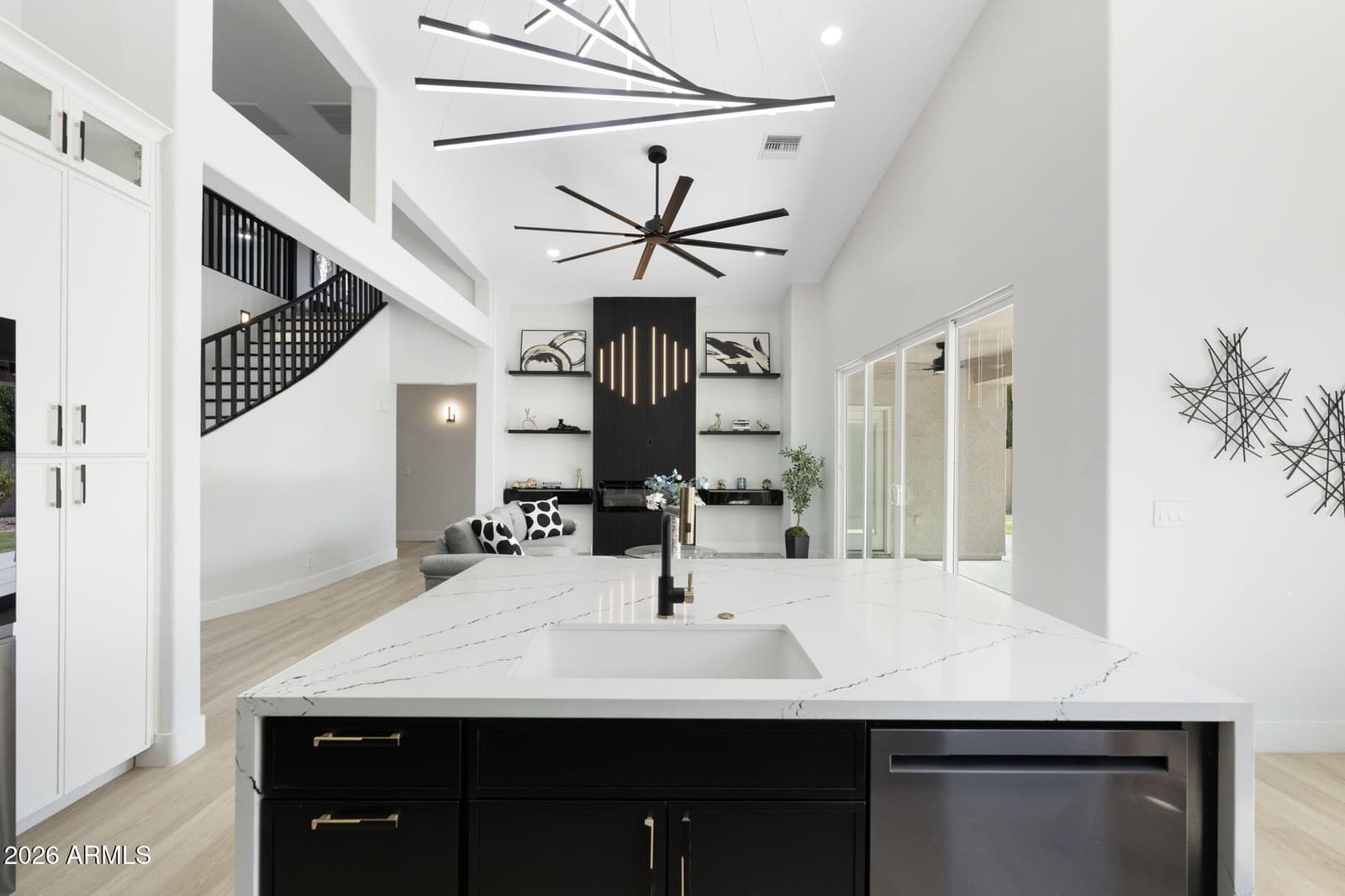 3560 S NEBRASKA Street, Chandler, AZ 85248 — photo 4 of 31