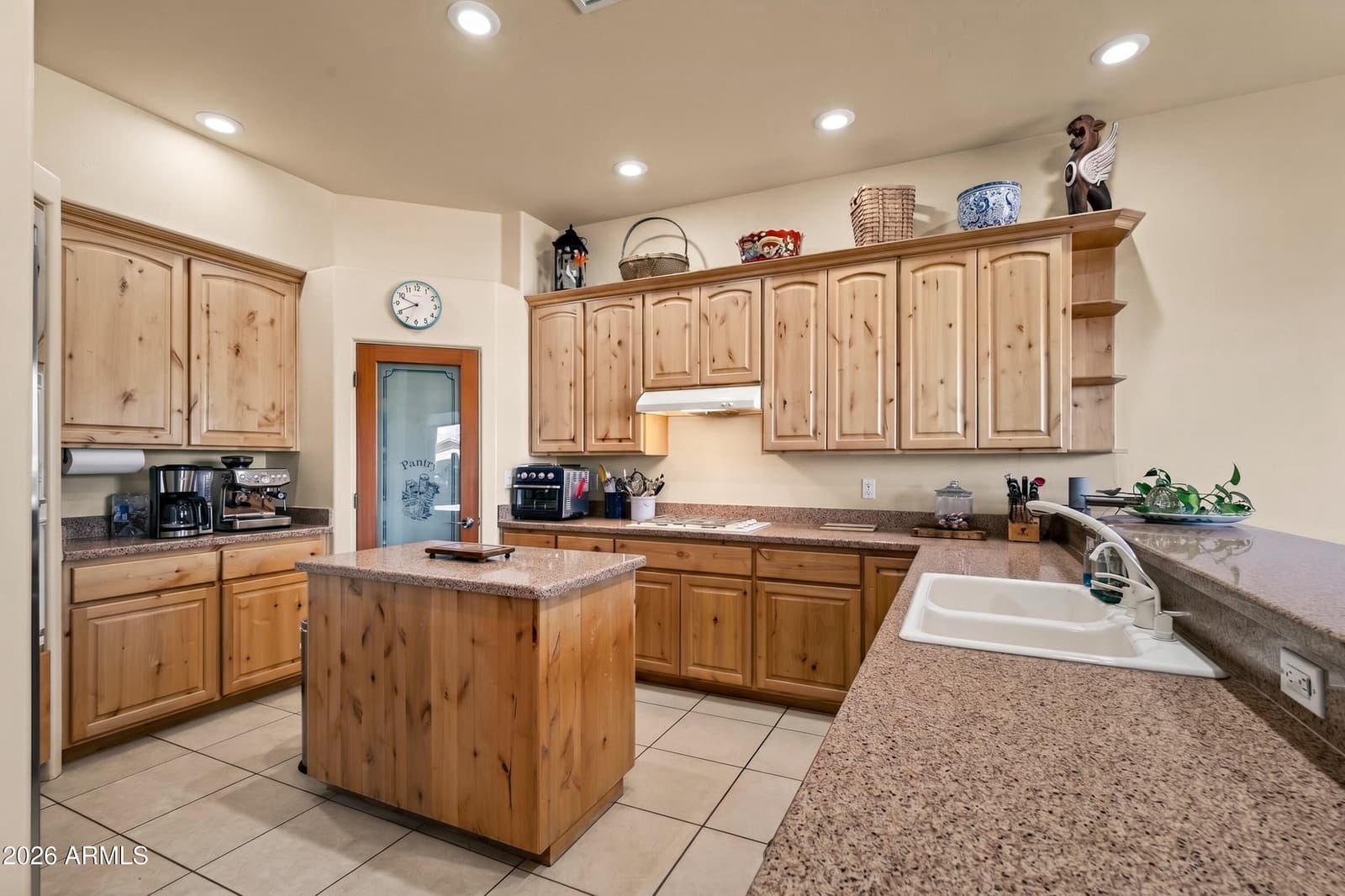 3575 W FAIRWAY Circle, Cornville, AZ 86325 — photo 11 of 39