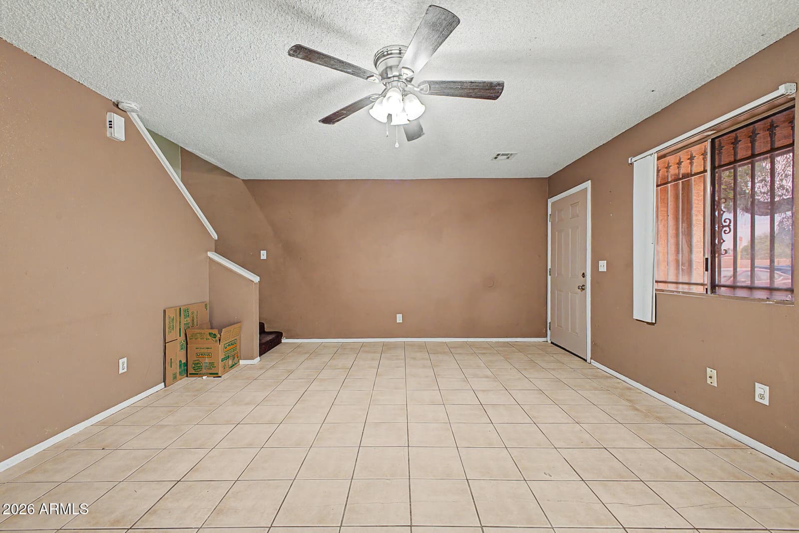 6902 W DEVONSHIRE Avenue 1281, Phoenix, AZ 85033 — photo 7 of 35
