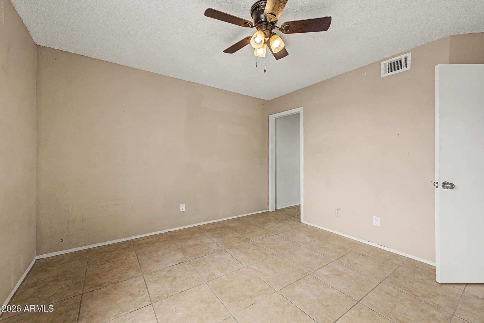 6902 W DEVONSHIRE Avenue 1281, Phoenix, AZ 85033 — photo 16 of 35