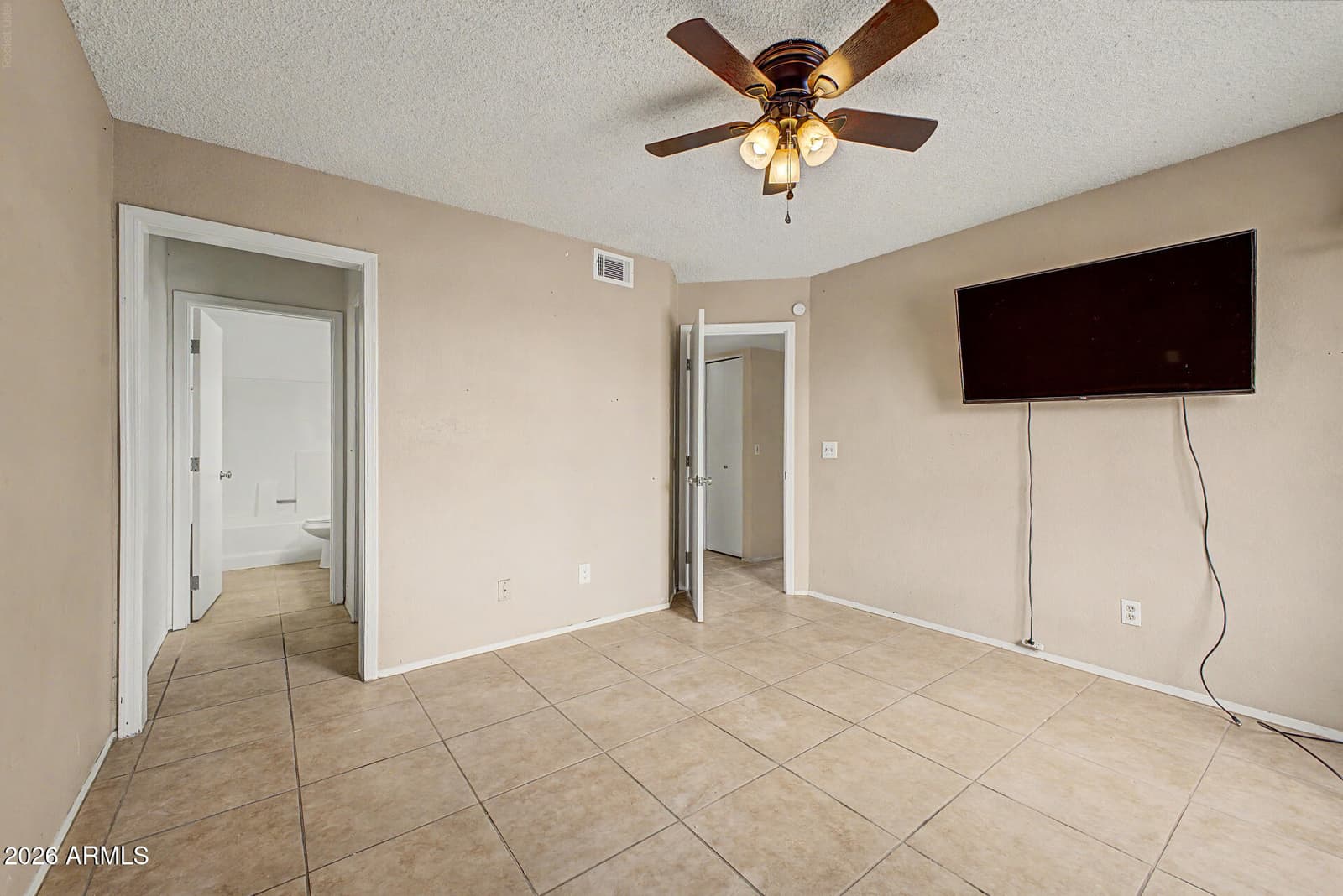 6902 W DEVONSHIRE Avenue 1281, Phoenix, AZ 85033 — photo 17 of 35