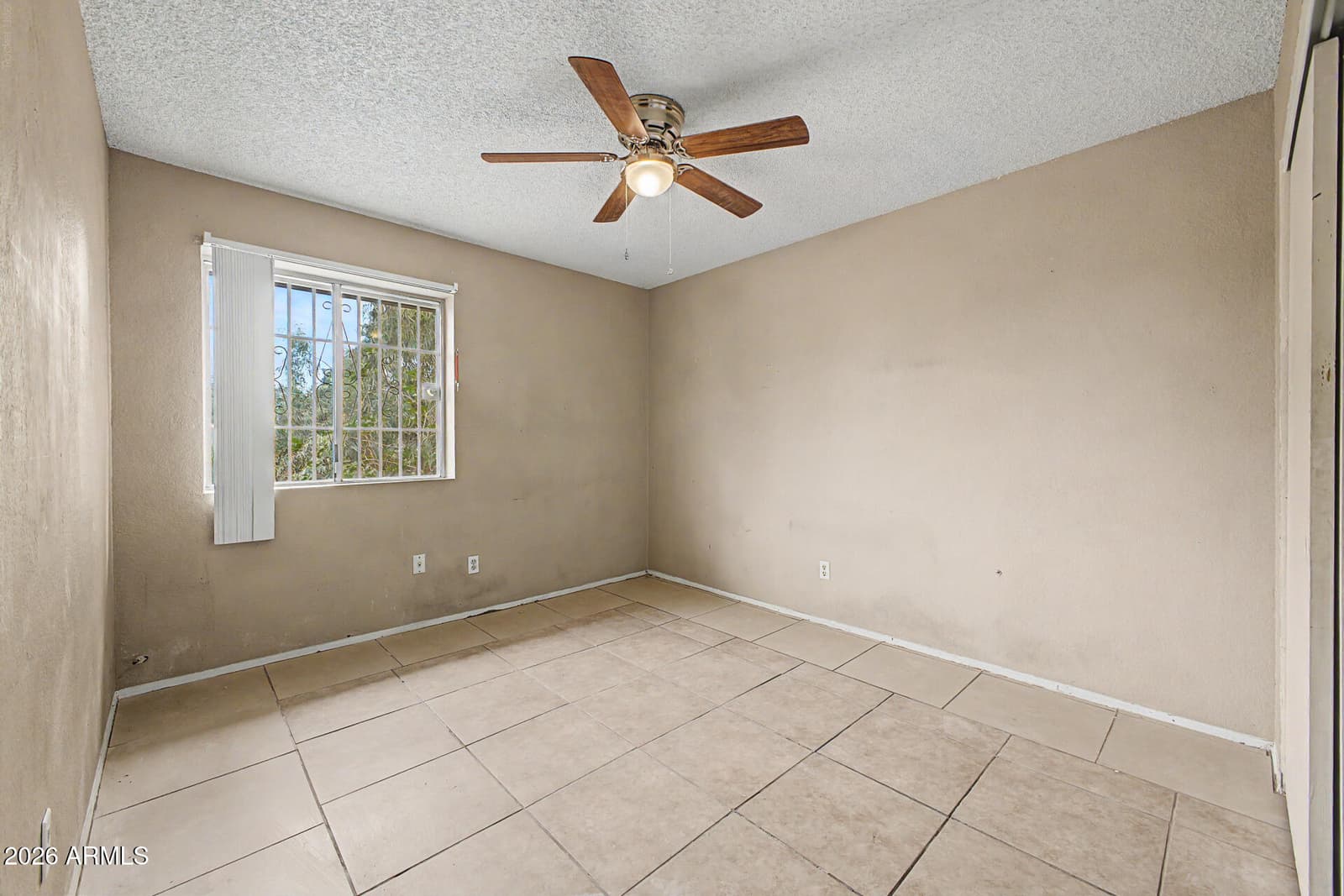 6902 W DEVONSHIRE Avenue 1281, Phoenix, AZ 85033 — photo 22 of 35