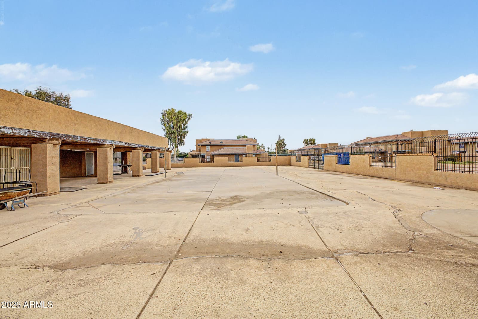 6902 W DEVONSHIRE Avenue 1281, Phoenix, AZ 85033 — photo 30 of 35