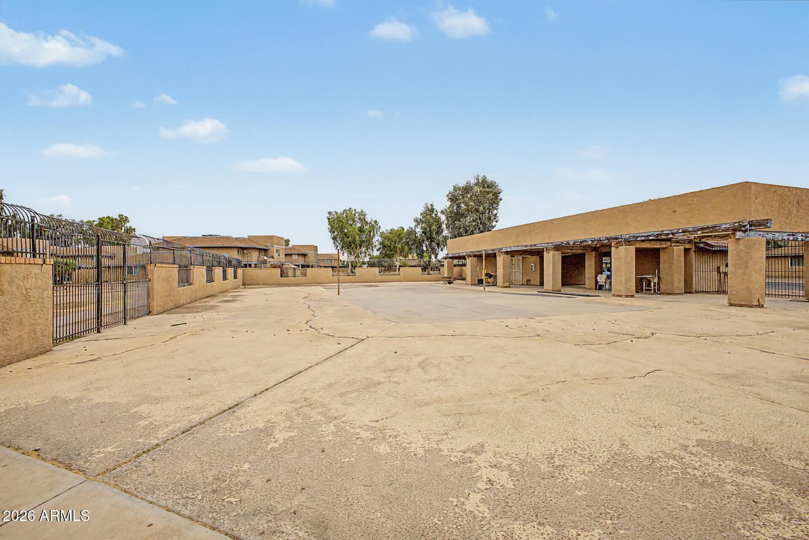 6902 W DEVONSHIRE Avenue 1281, Phoenix, AZ 85033 — photo 33 of 35