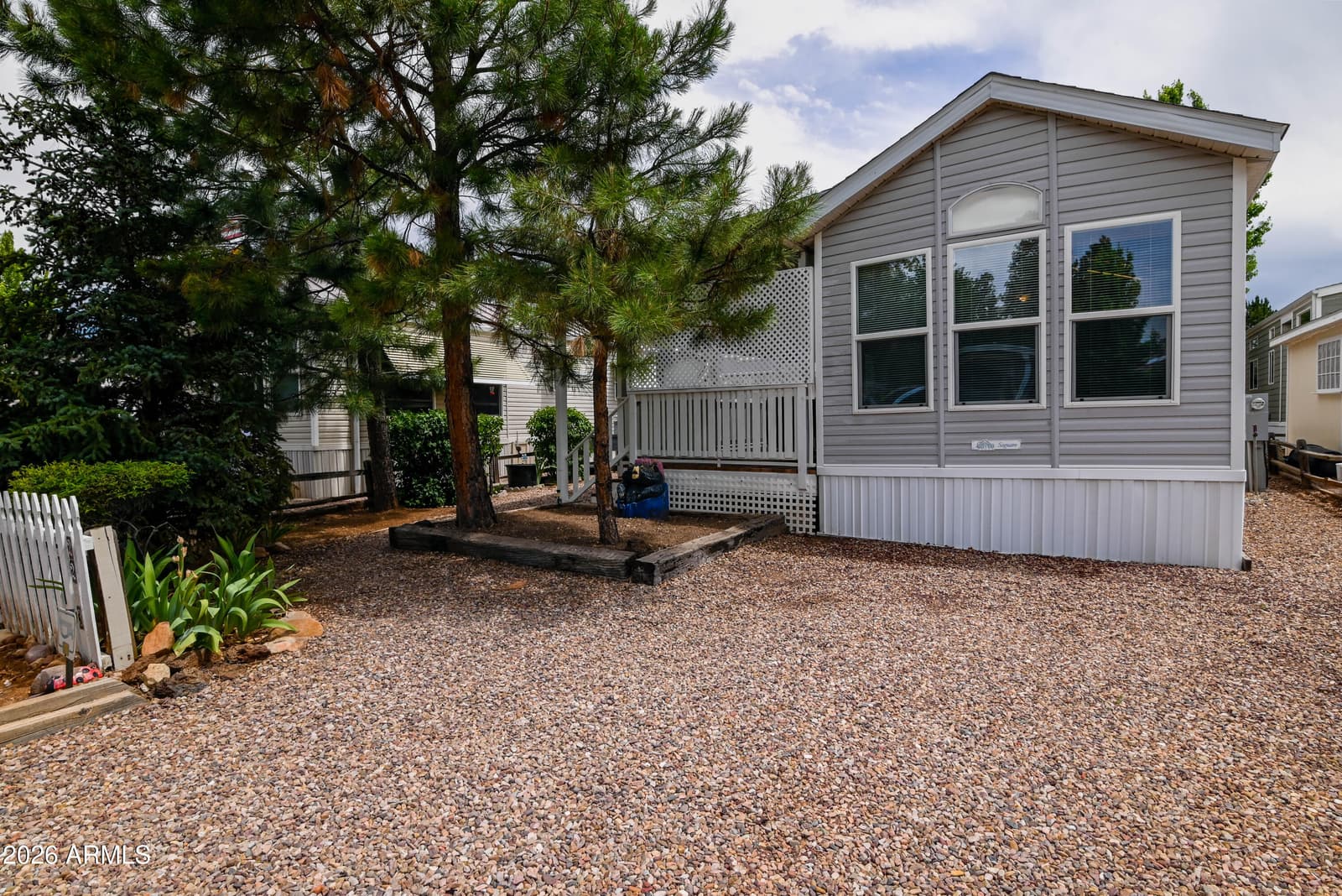 2263 HANGING TREE Lane, Overgaard, AZ 85933 — photo 1 of 16