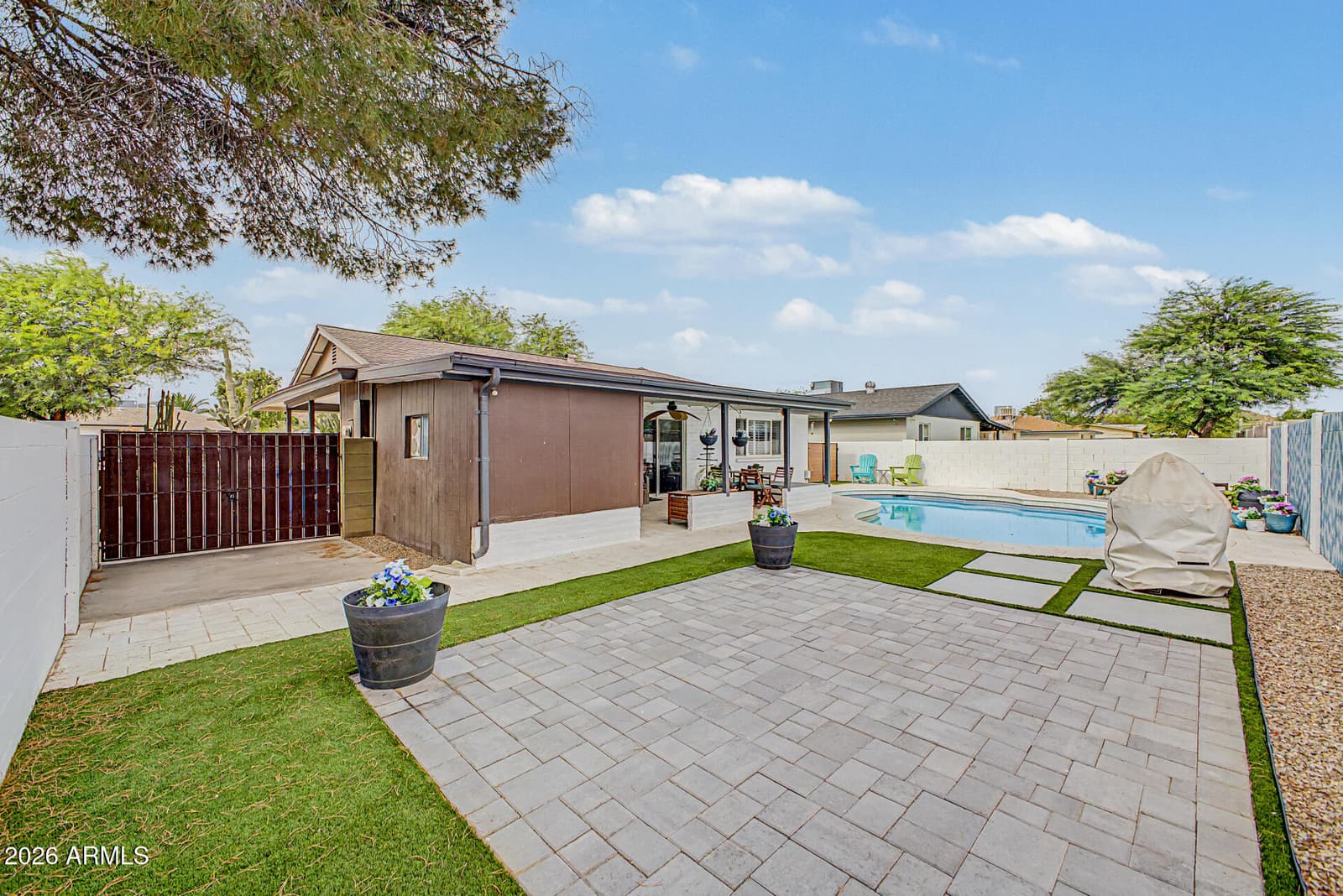 2234 E PARADISE Drive, Phoenix, AZ 85028 — photo 38 of 43