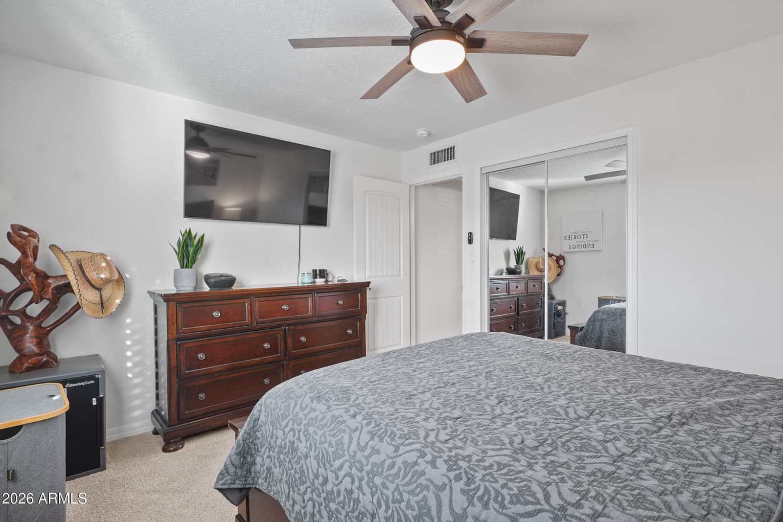 660 HAGEN Drive, Lake Havasu City, AZ 86406 — photo 15 of 70