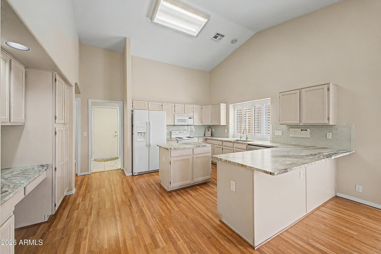 8462 W MCRAE Way, Peoria, AZ 85382 — photo 17 of 39