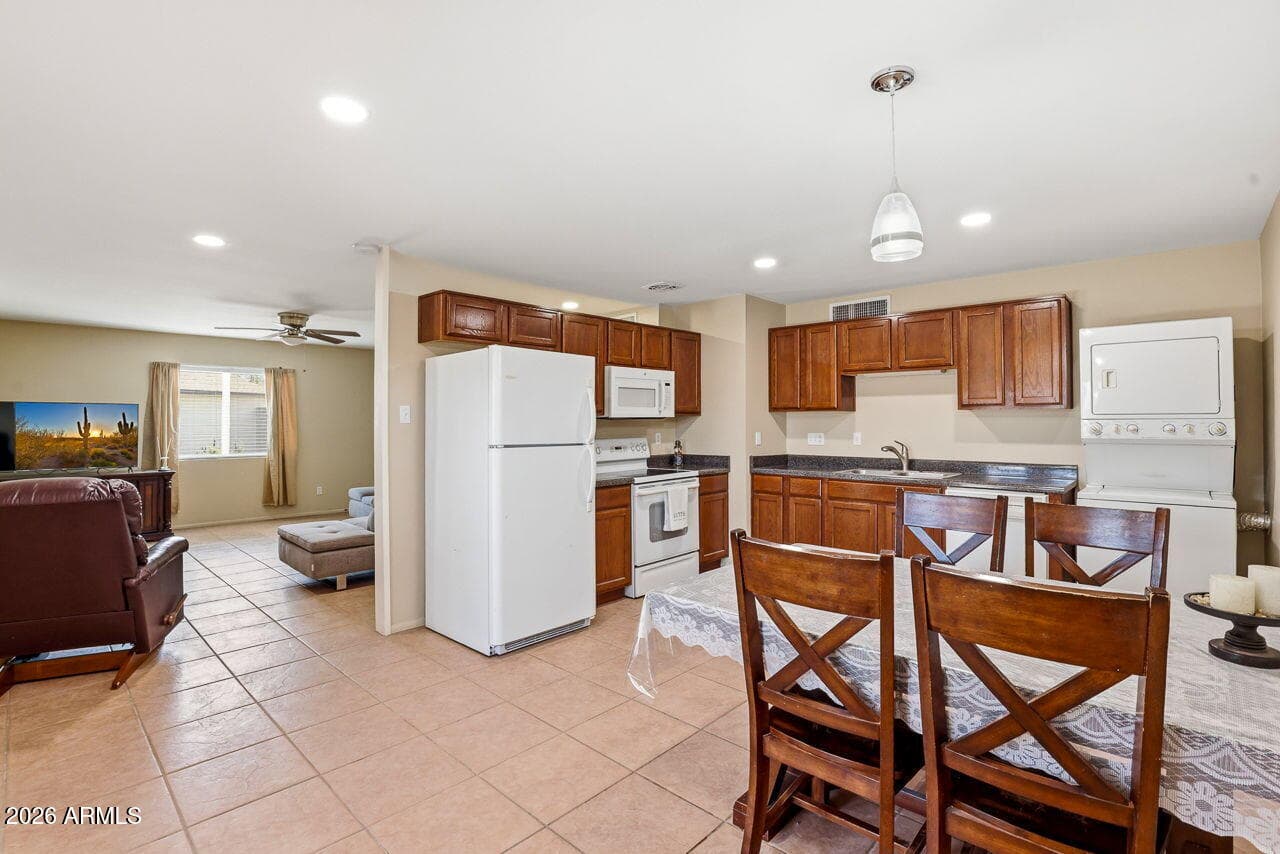 13822 N 47th Avenue, Glendale, AZ 85306 — photo 7 of 16