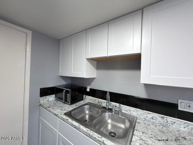 3326 W LAS PALMARITAS Drive, Phoenix, AZ 85051 — photo 9 of 27
