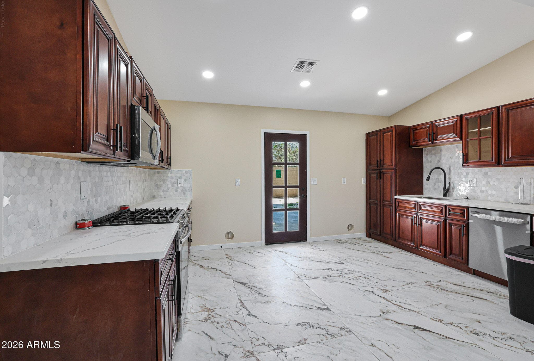 725 E ENCANTO Drive, Tempe, AZ 85281 — photo 7 of 52